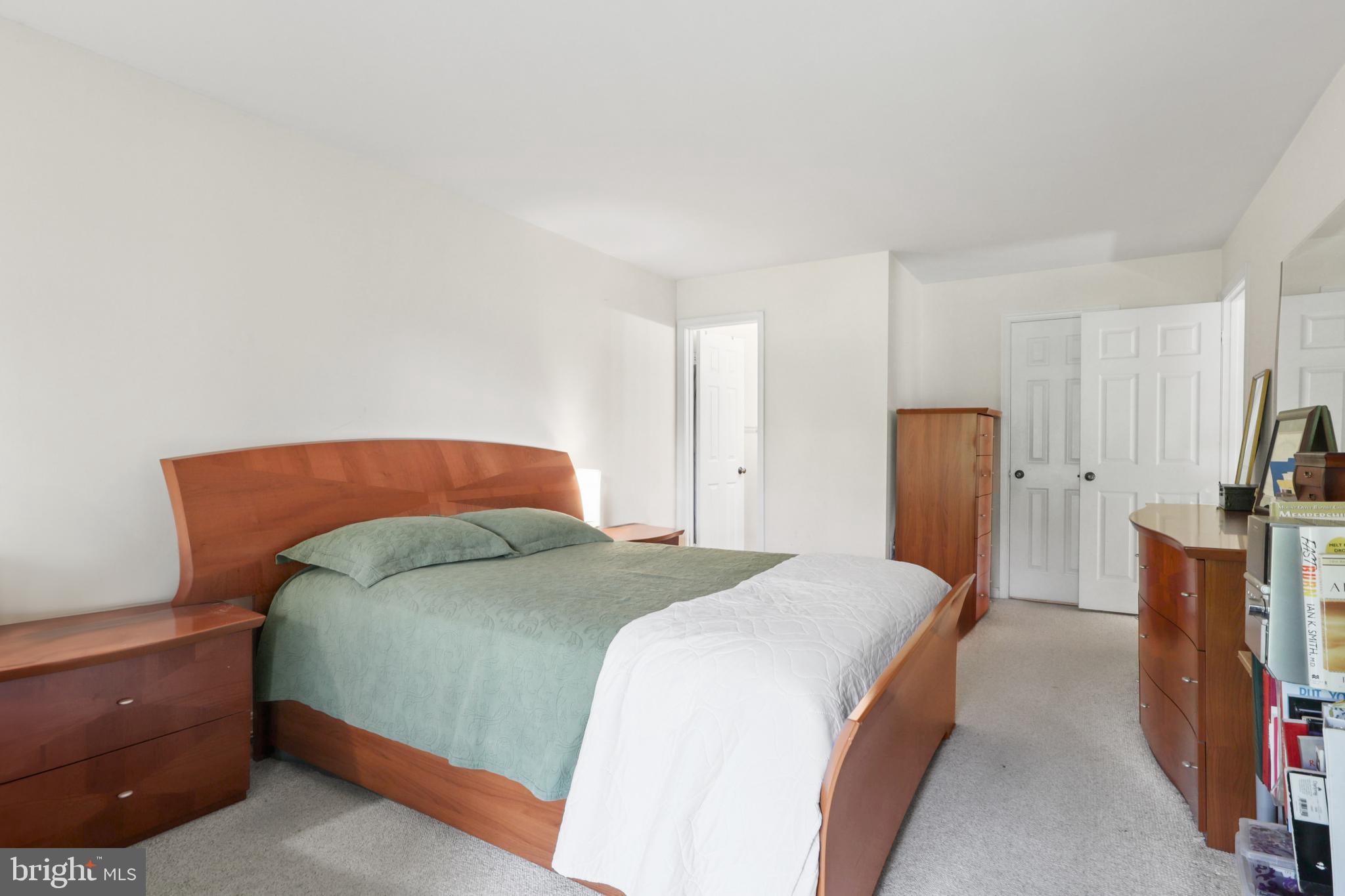 HAMPTON HOUSE - Residential Lease