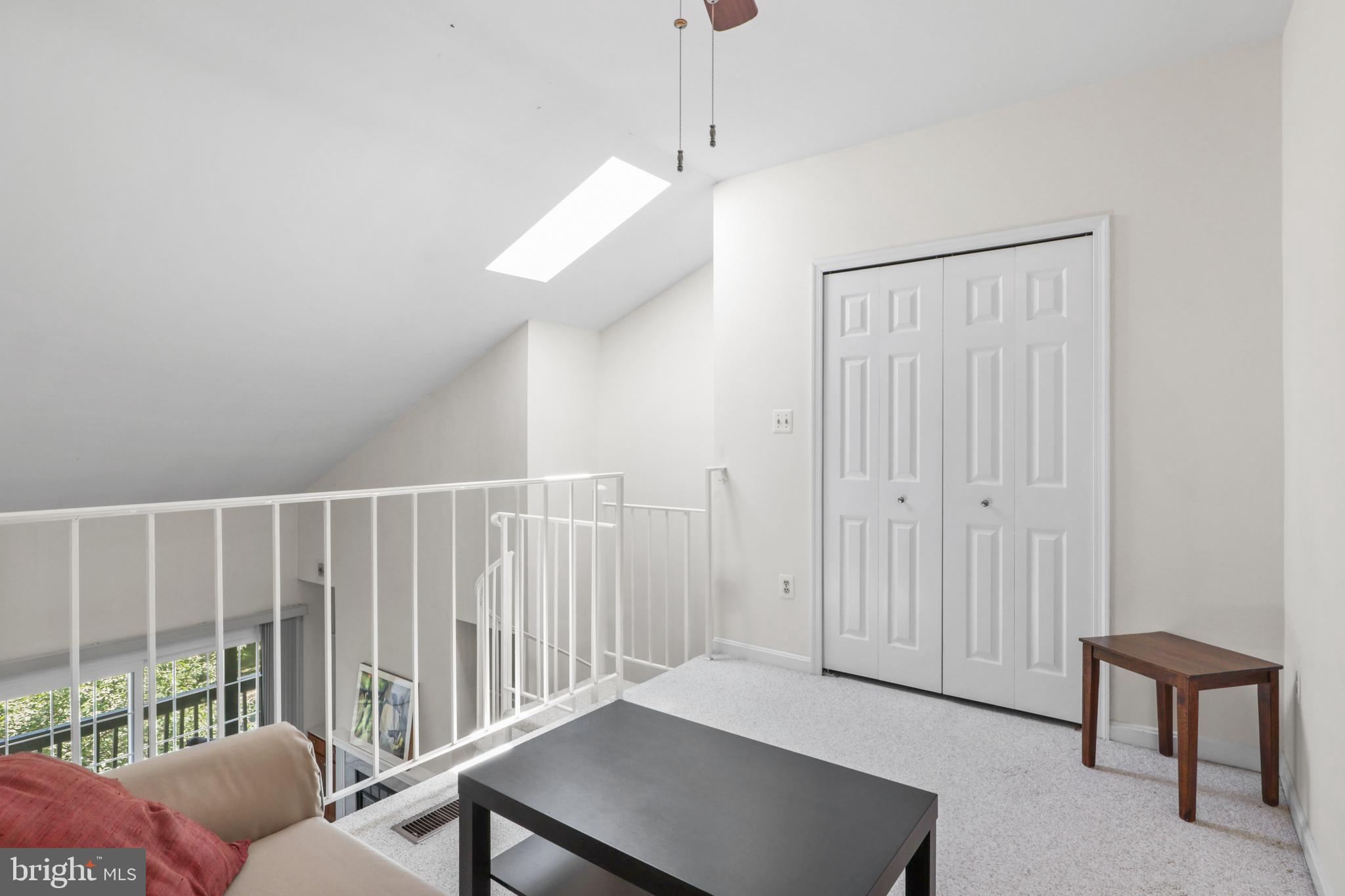 HAMPTON HOUSE - Residential Lease