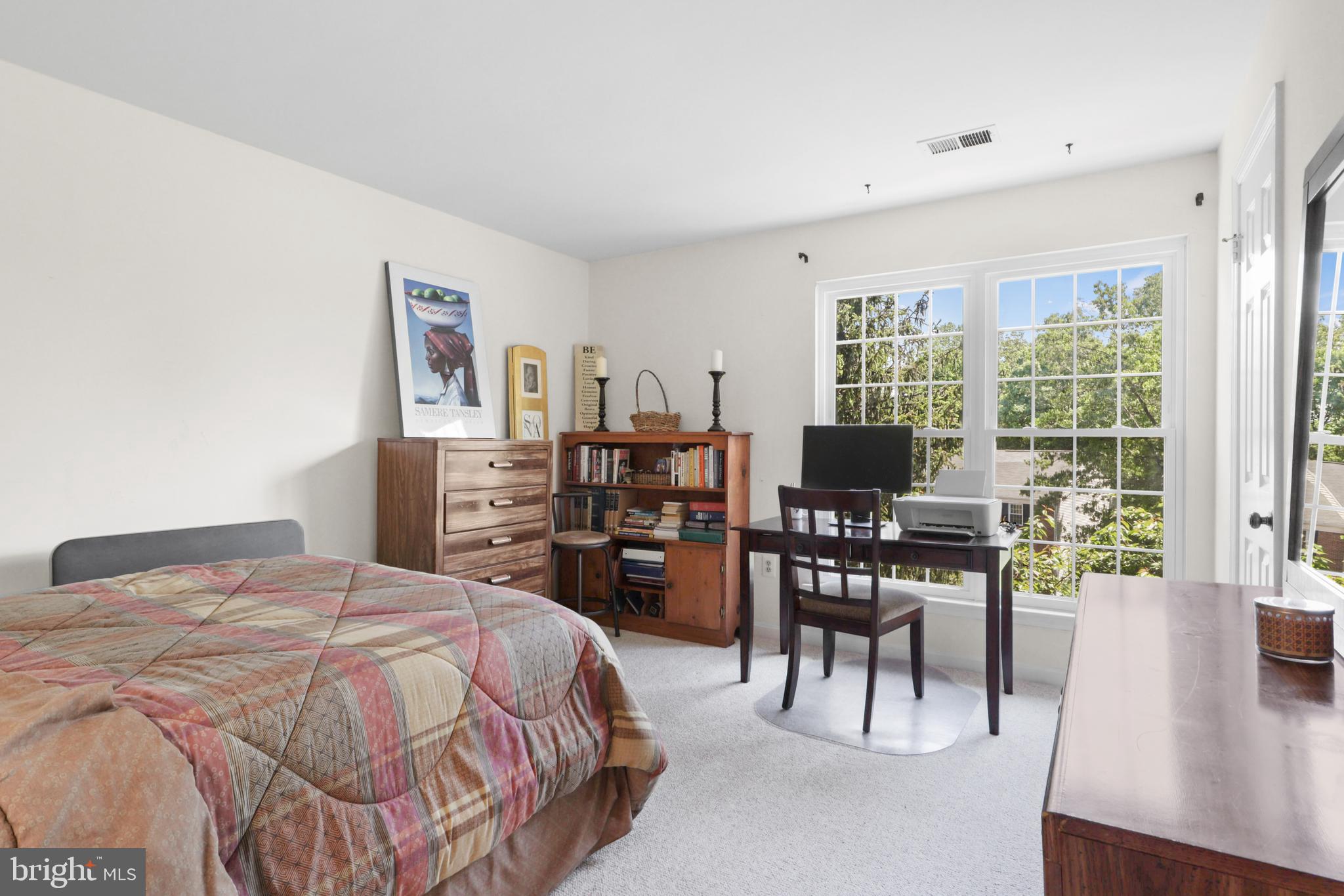 HAMPTON HOUSE - Residential Lease