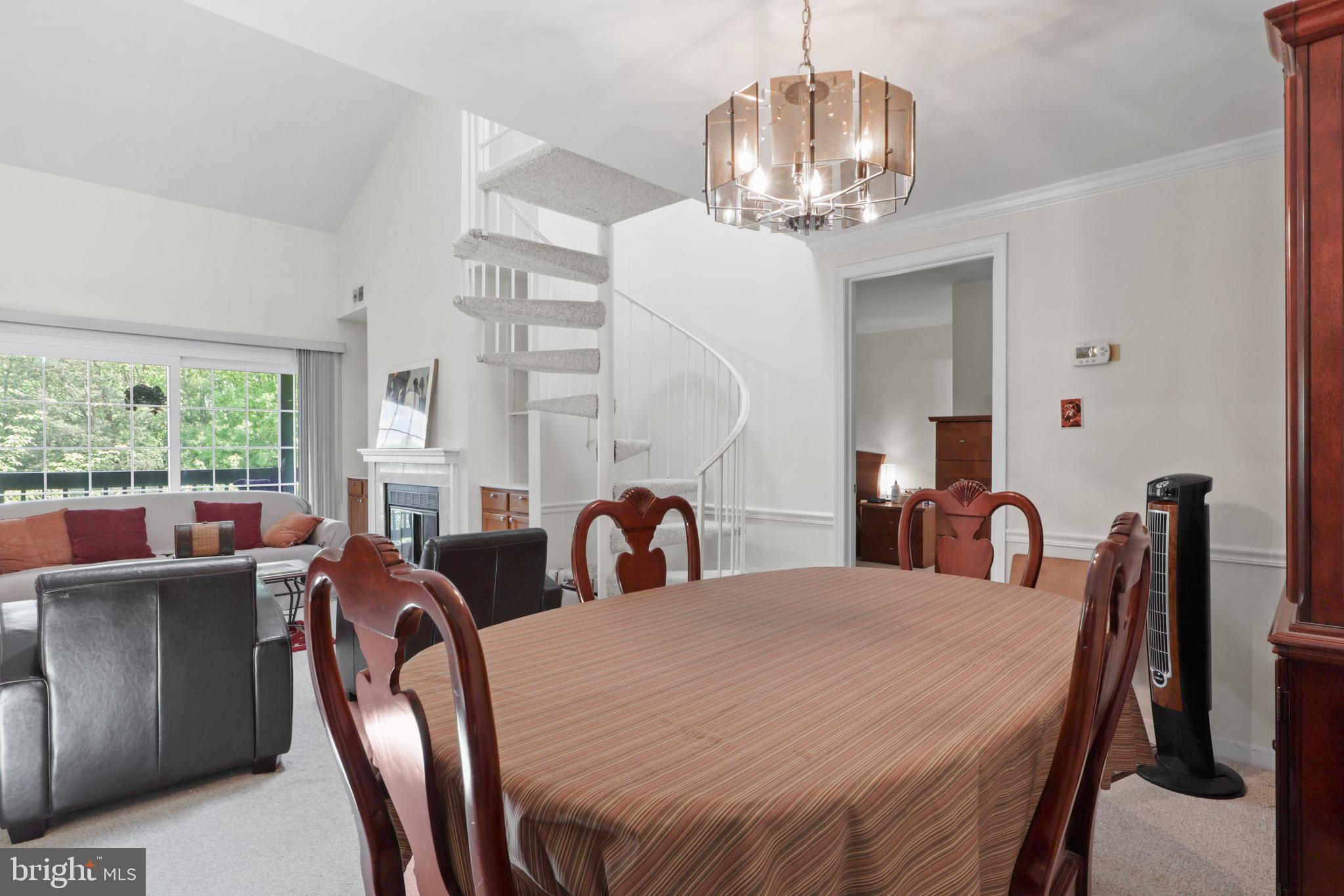 HAMPTON HOUSE - Residential Lease