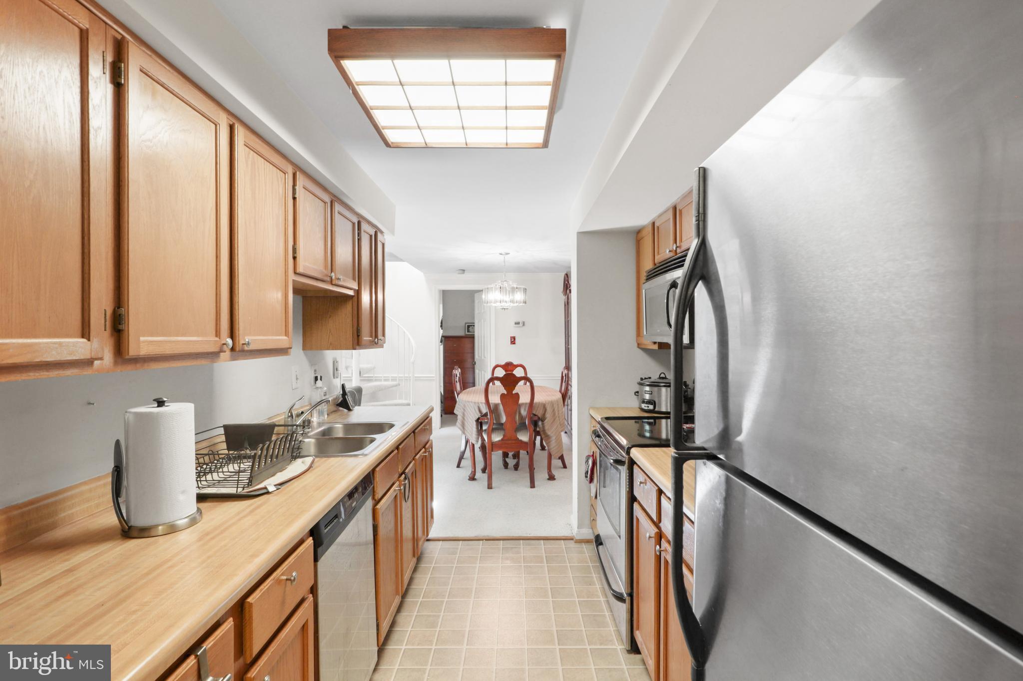 HAMPTON HOUSE - Residential Lease