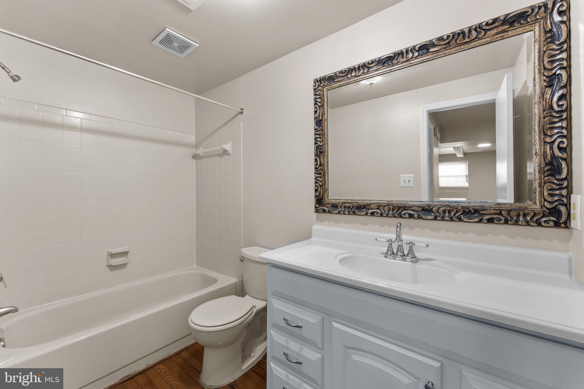 LAKE RIDGE - Residential