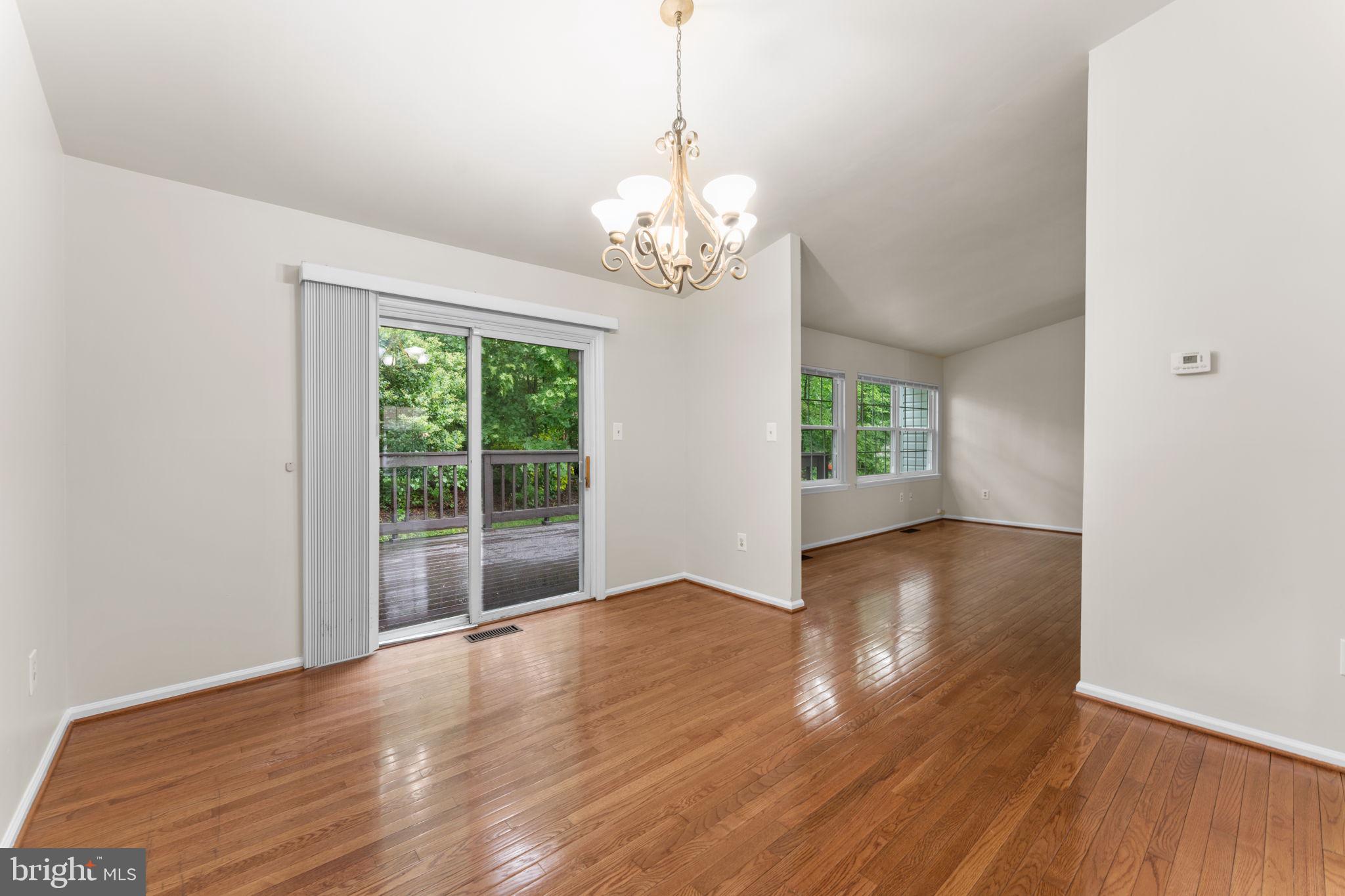 LAKE RIDGE - Residential