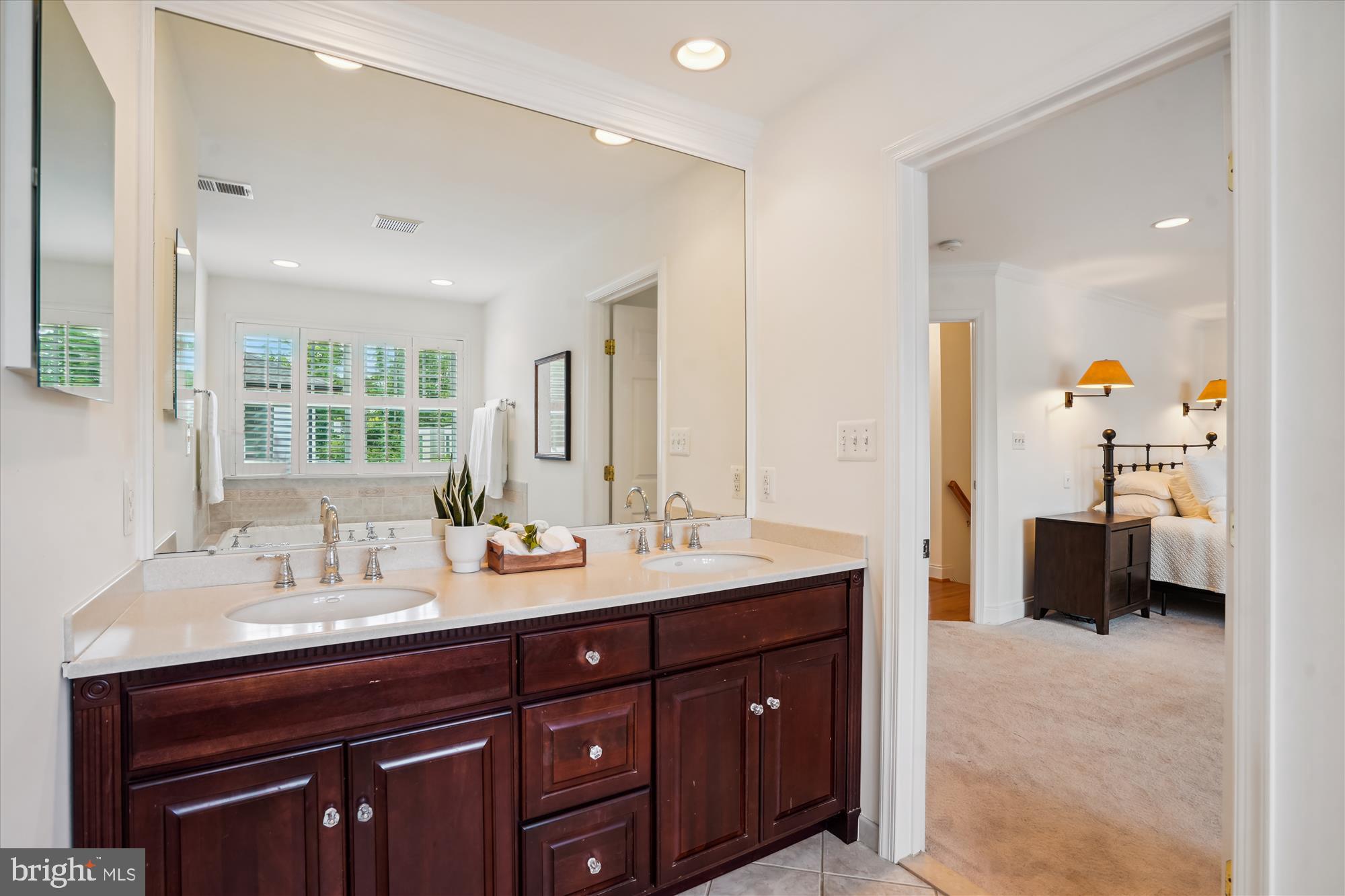 WAVERLY HILLS - Residential