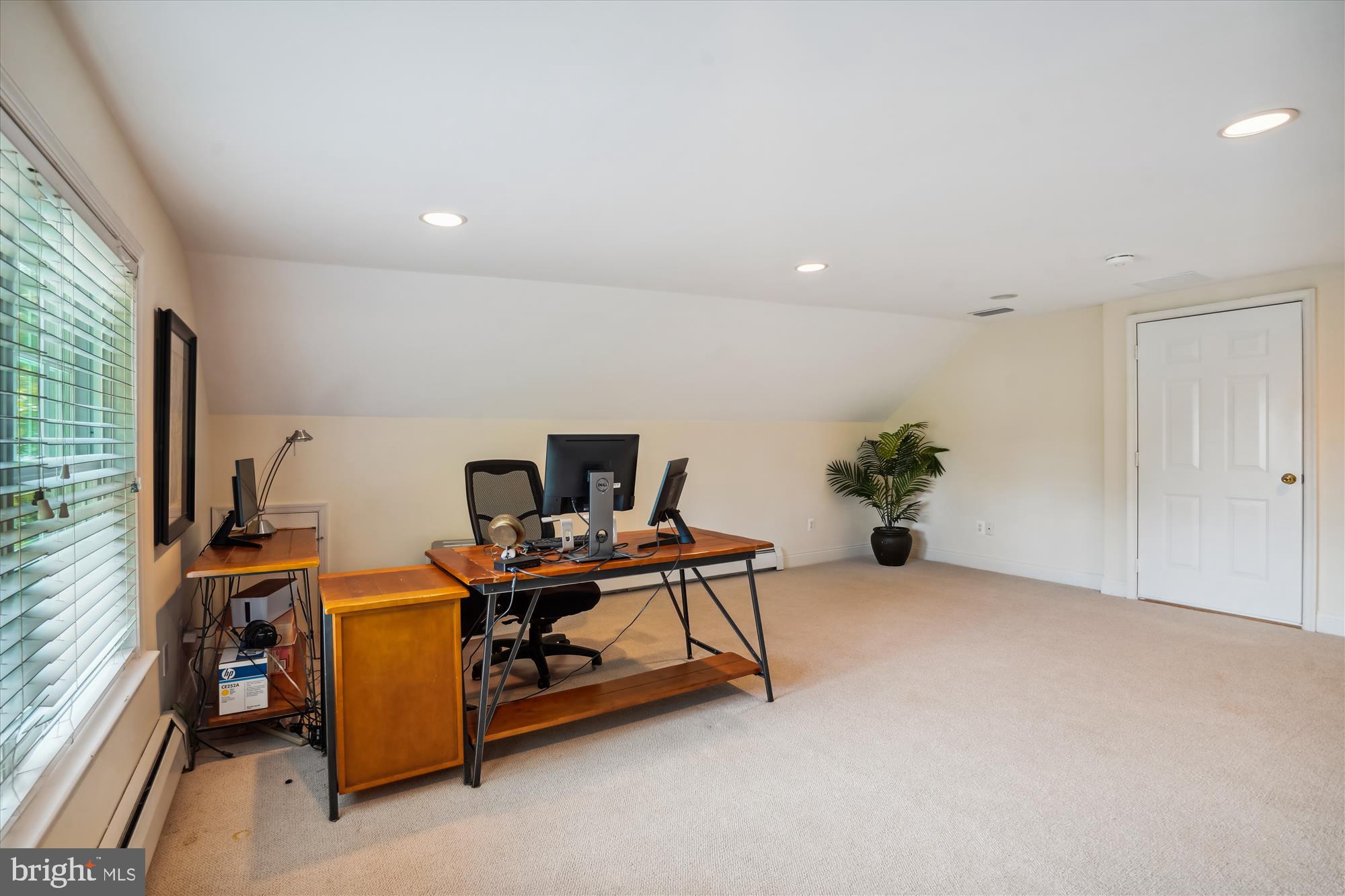 WAVERLY HILLS - Residential