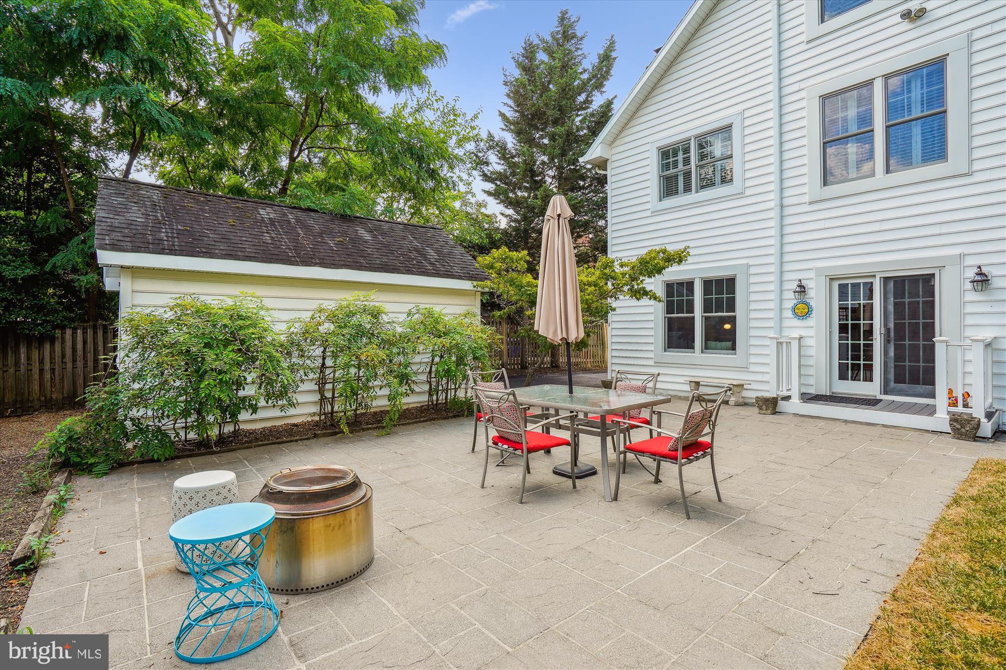 WAVERLY HILLS - Residential