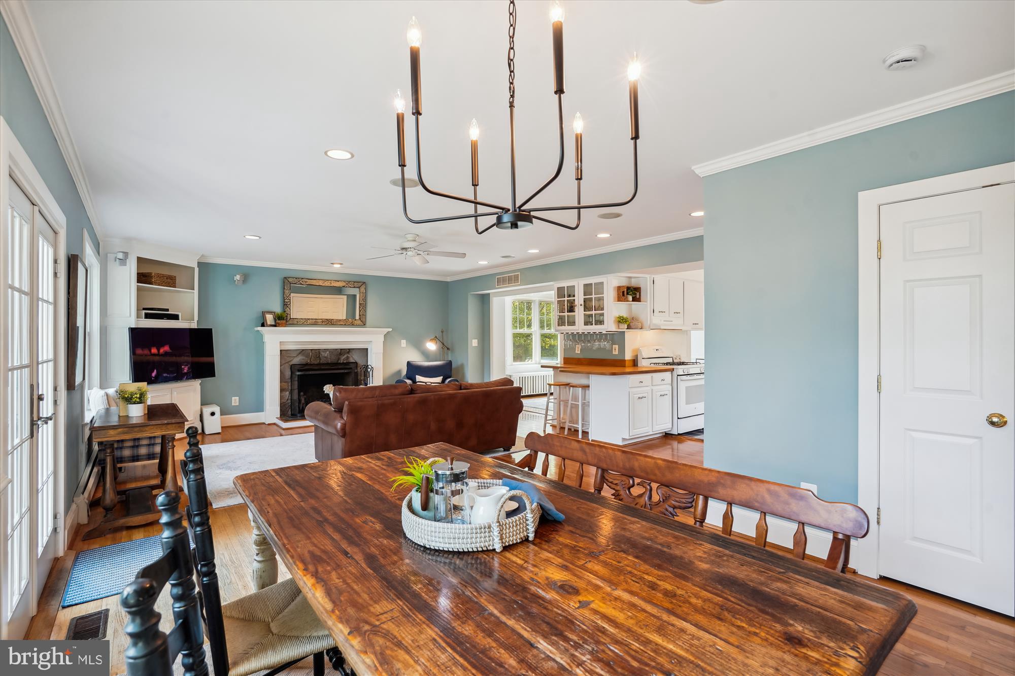 WAVERLY HILLS - Residential