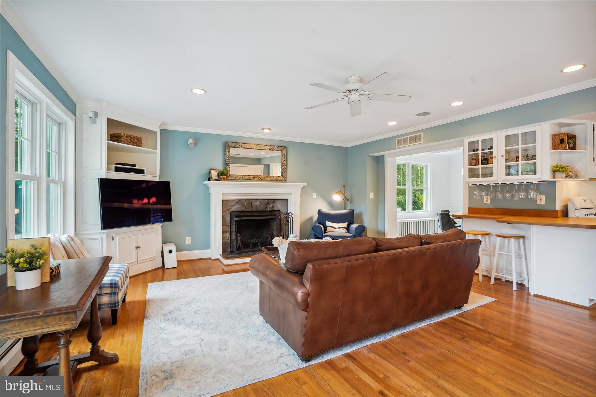 WAVERLY HILLS - Residential