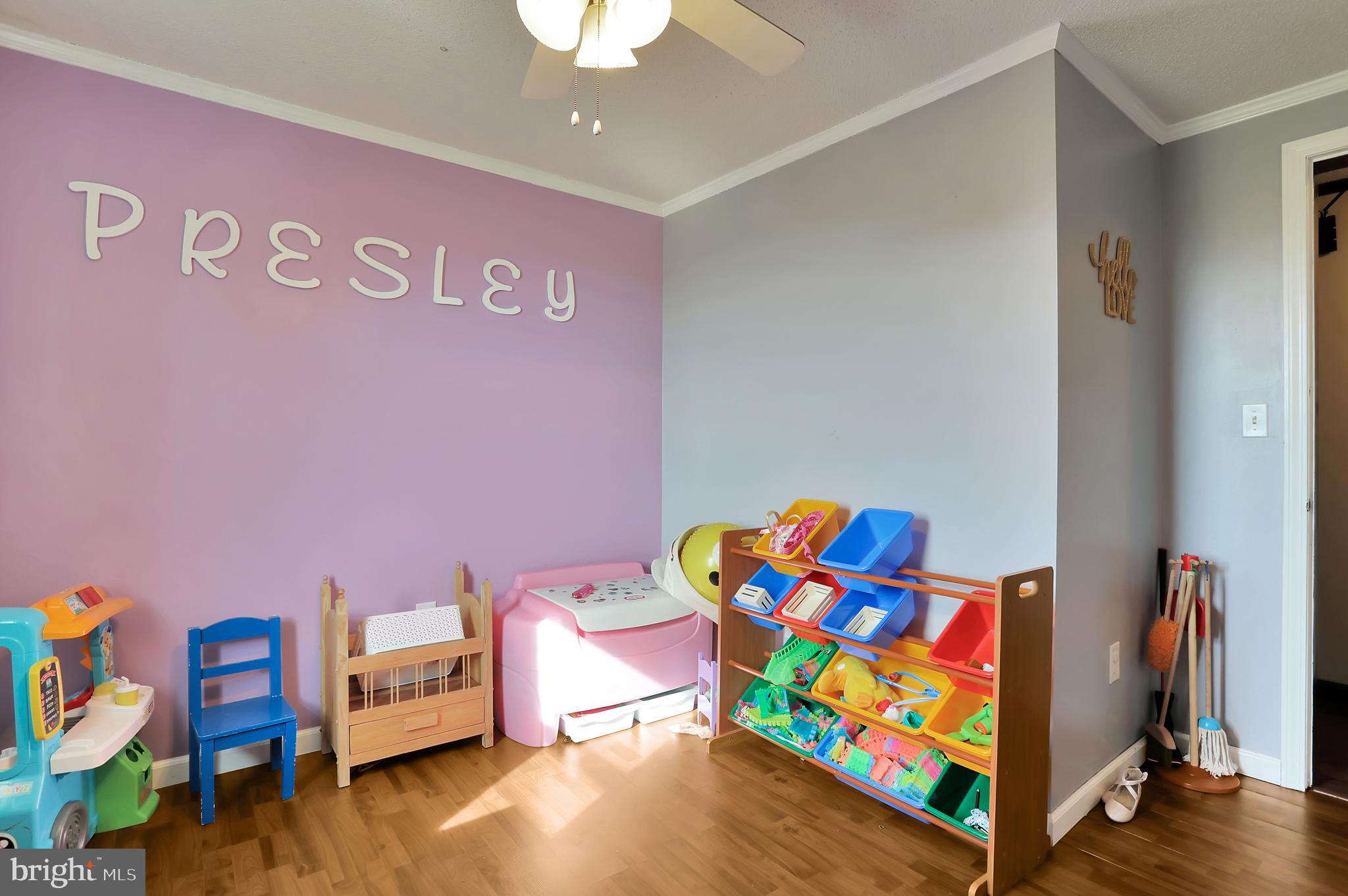 FAIRVIEW ESTATES - Residential