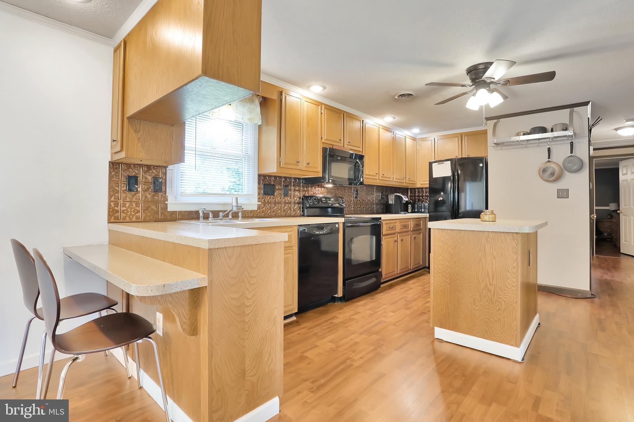 FAIRVIEW ESTATES - Residential