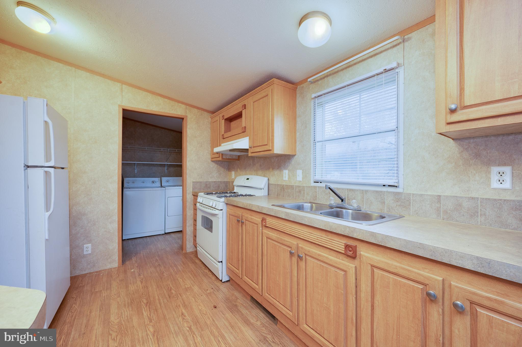 FRIEDEN MANOR - Residential