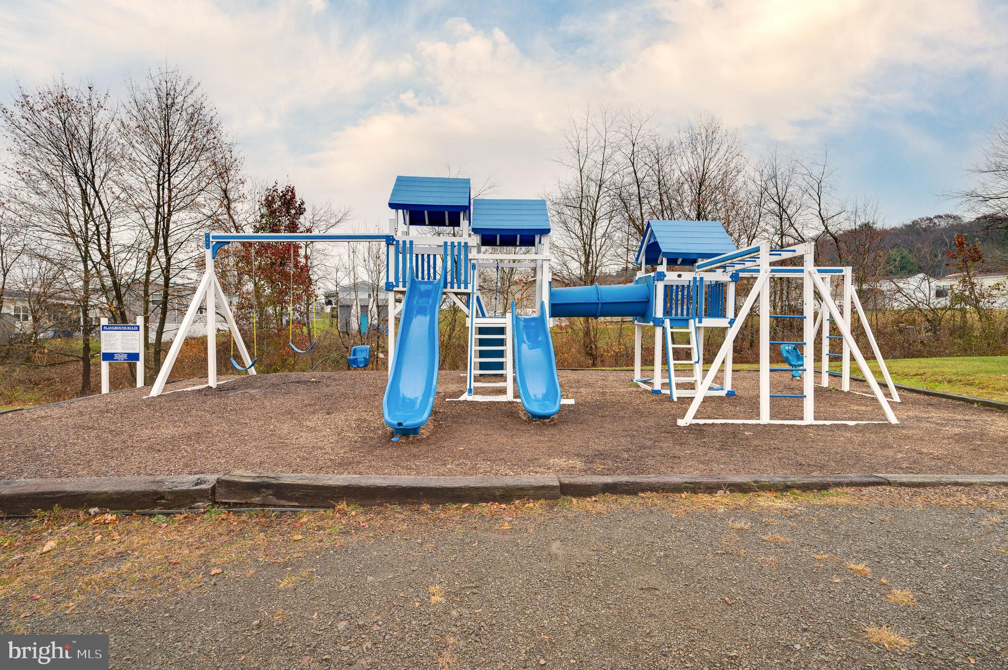 FRIEDEN MANOR - Residential