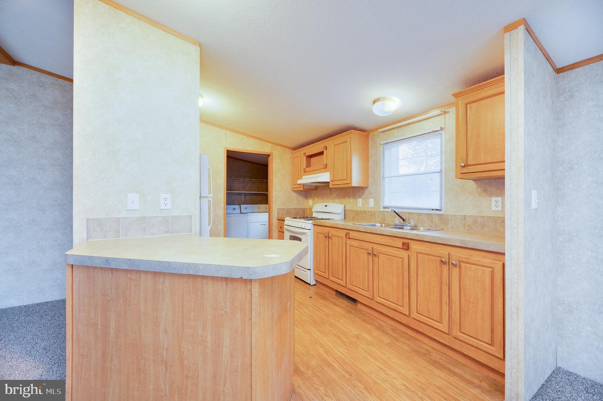 FRIEDEN MANOR - Residential