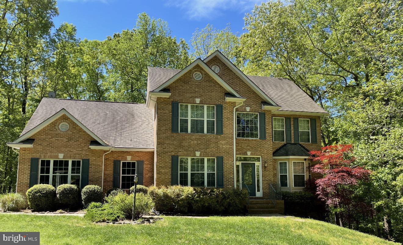 5735 BENT PINE PLACE