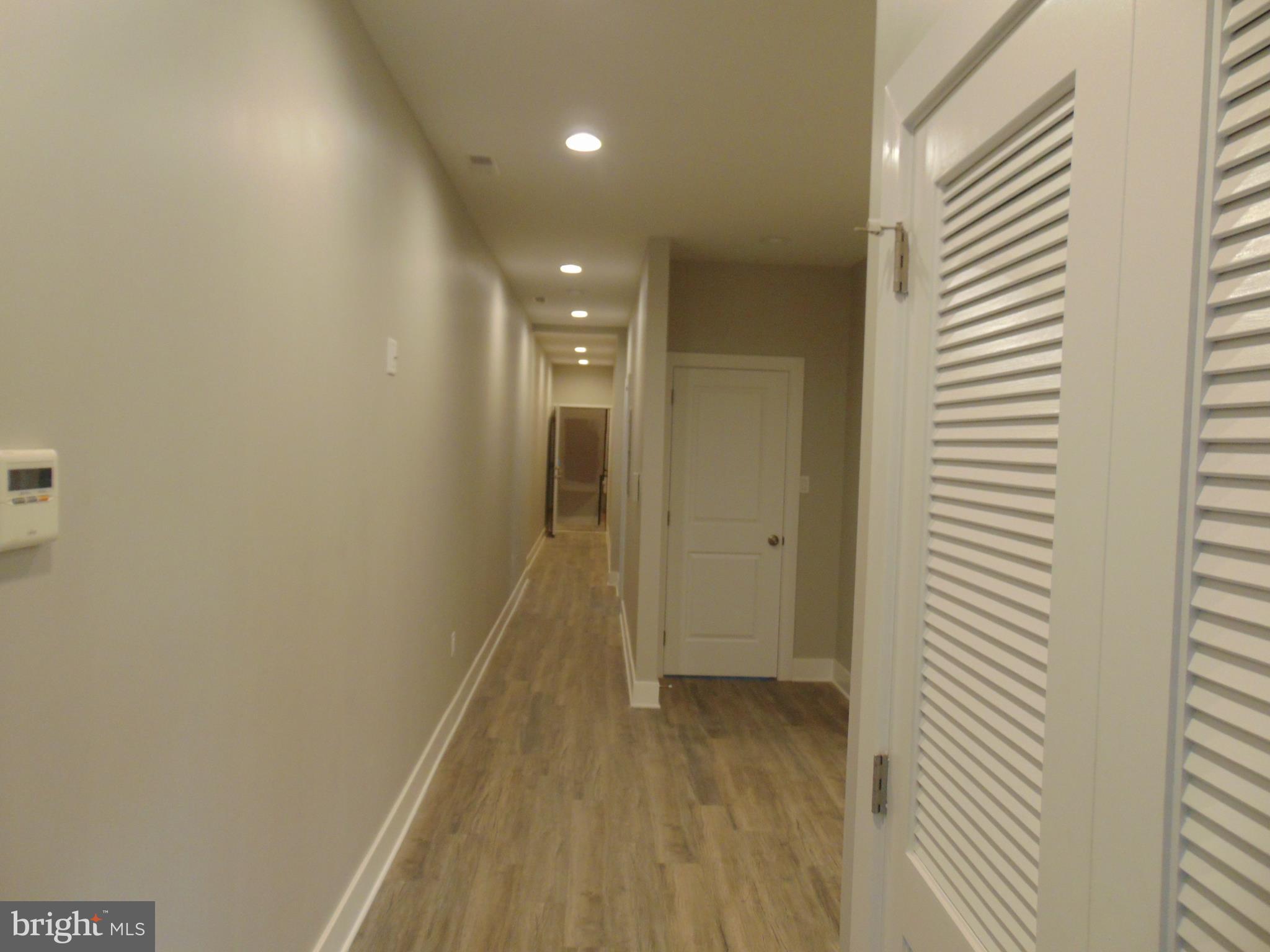 DOWNTOWN - Residential Lease