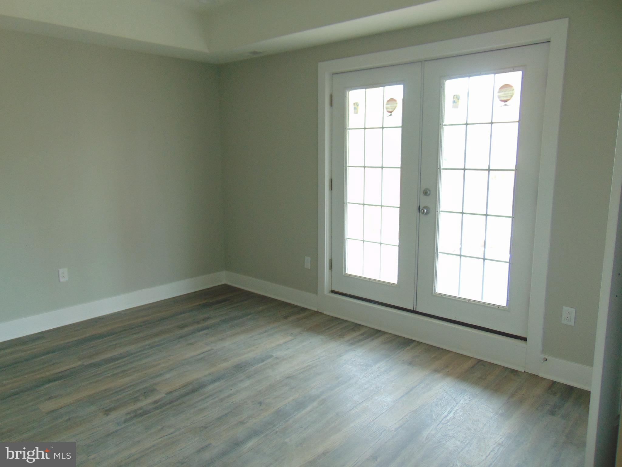 DOWNTOWN - Residential Lease