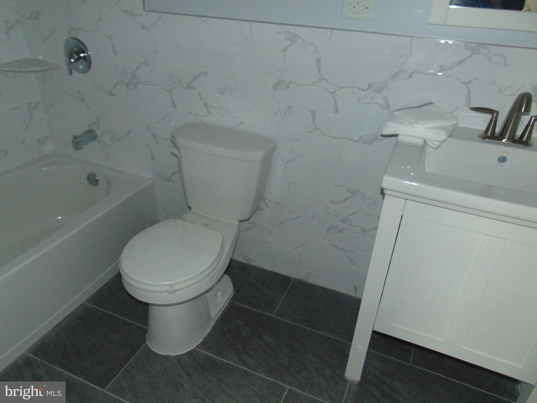 DOWNTOWN - Residential Lease