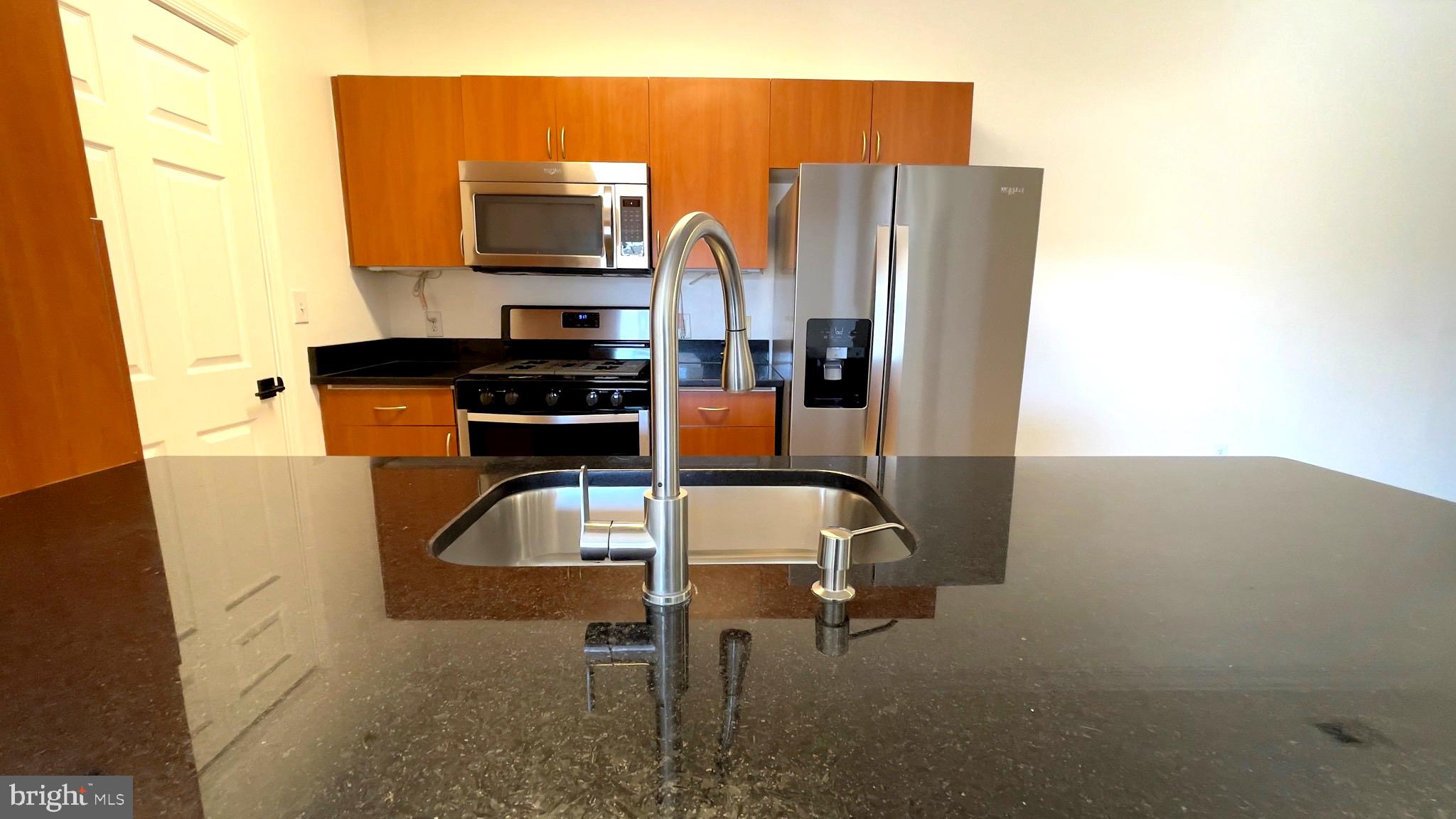 ASHMORE AT GERMANOWN COMMUNITY - Residential