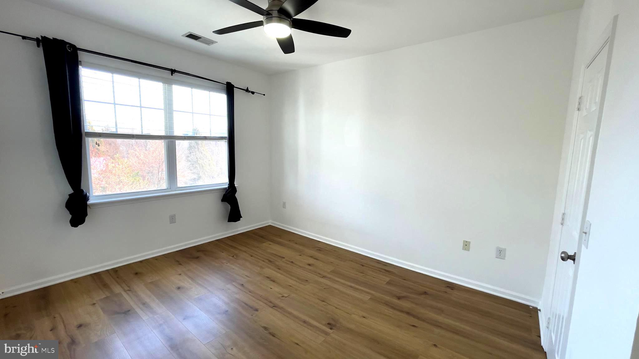 ASHMORE AT GERMANOWN COMMUNITY - Residential