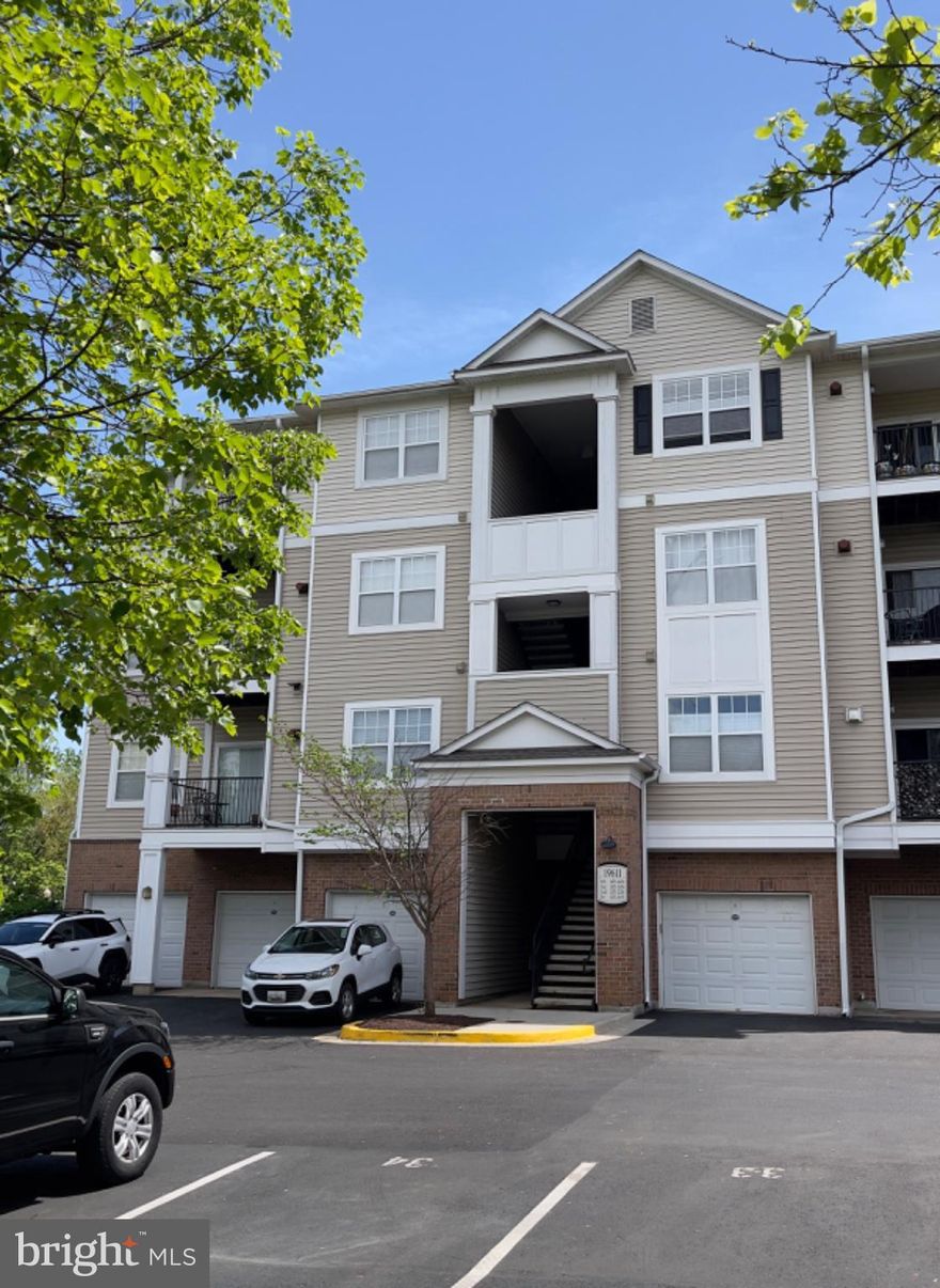 Price improved! Now the best-valued 2 bed 2 bath at Ashmore.l Bright spacious unit with newly Stone Counters, Plumbing Fixtures, washer/dryer, three Ceiling Fans, and updated appliances. Large living room opens up to balcony w/ view of courtyard and pool. On-site full sized laundry. Two Assigned Parking Spots. Club House, Walking Trail, Private Gym, Community Pool. Convenient to 270, 355, shopping, restaurants, recreation parks, library.