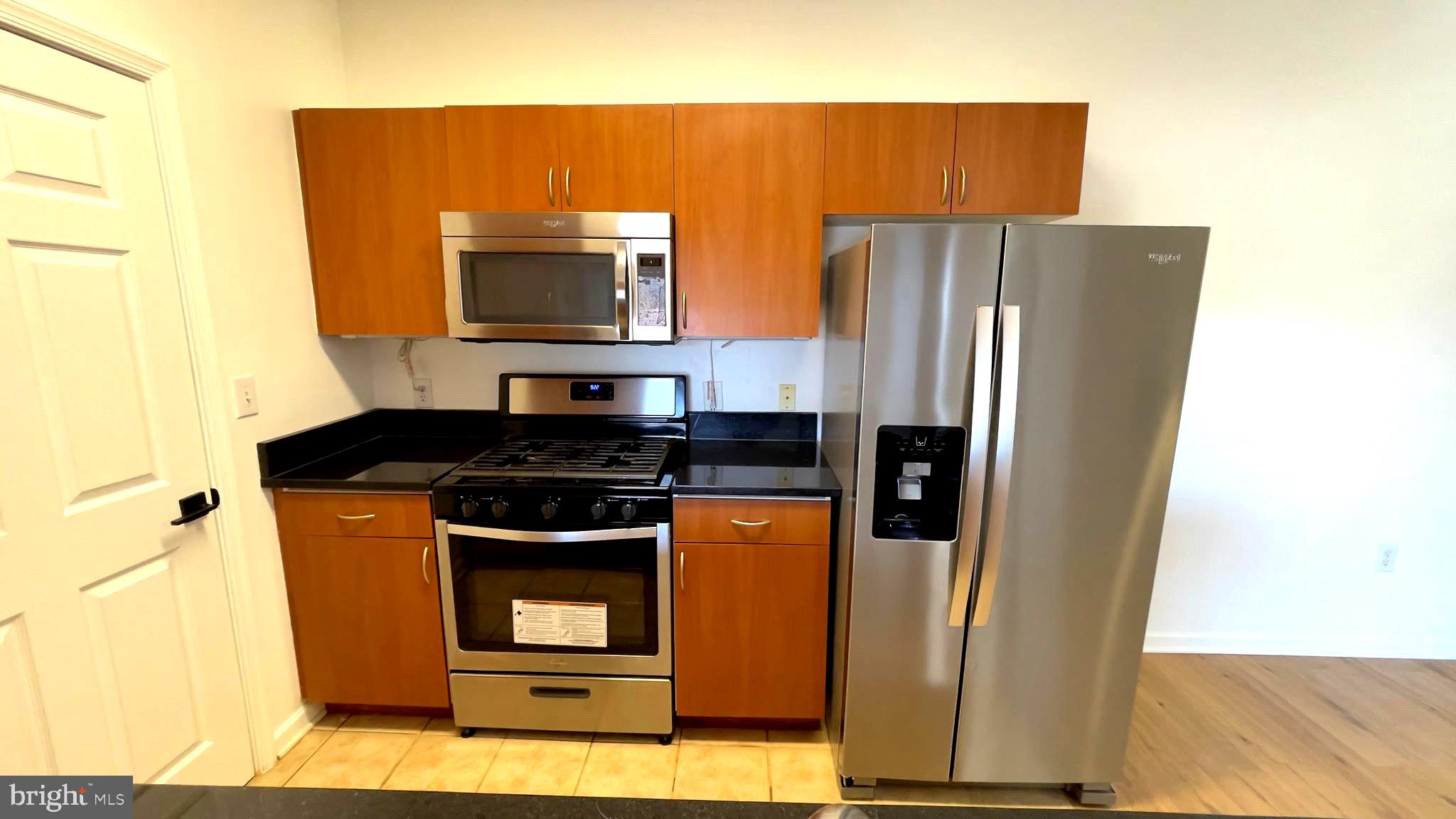 ASHMORE AT GERMANOWN COMMUNITY - Residential