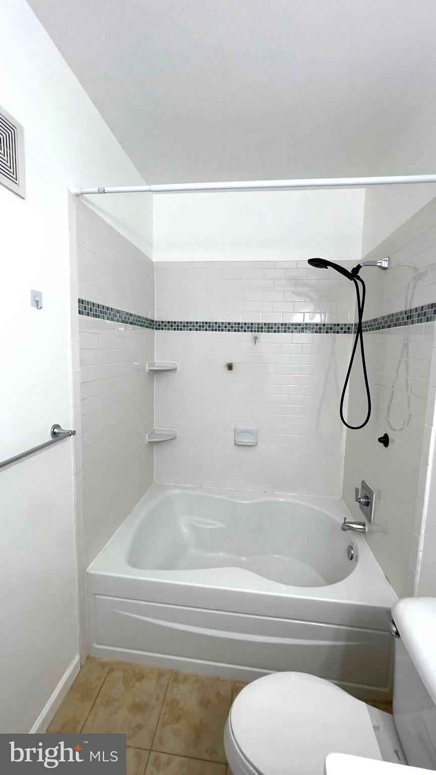 ASHMORE AT GERMANOWN COMMUNITY - Residential