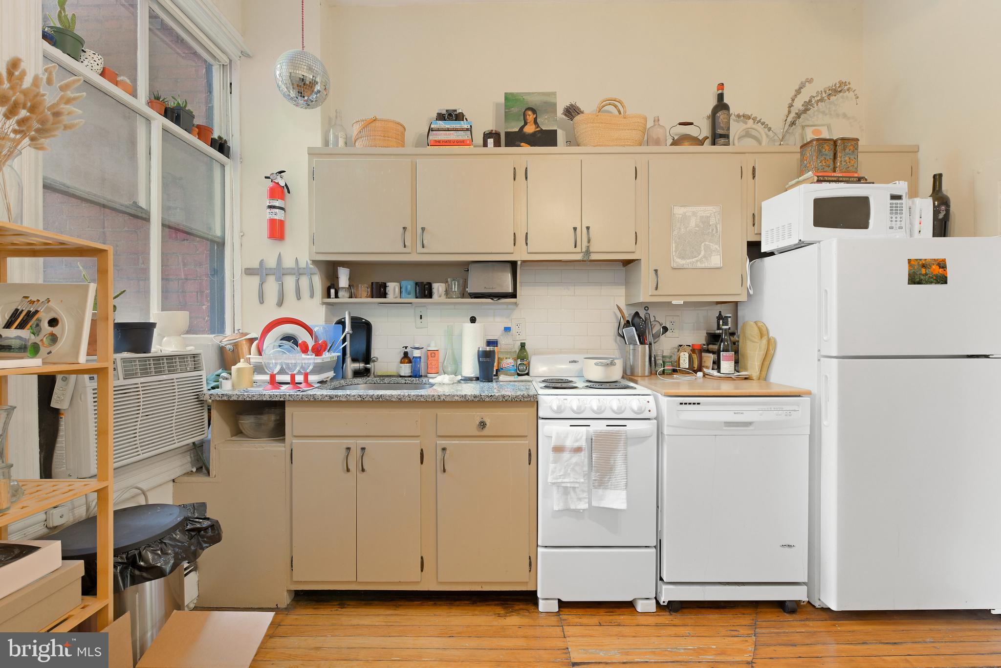 113 5TH STREET NE