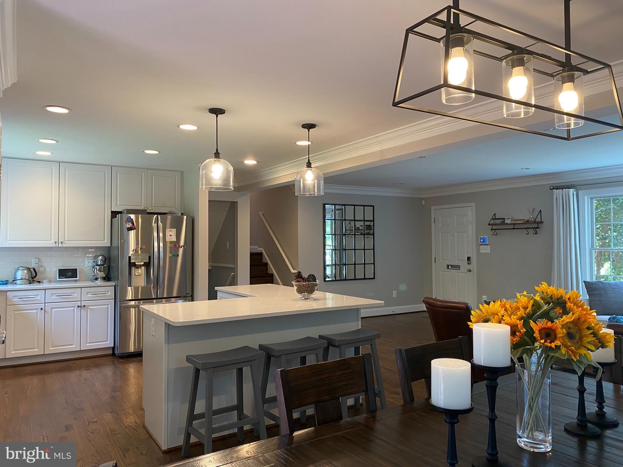 WAYNEWOOD - Residential Lease