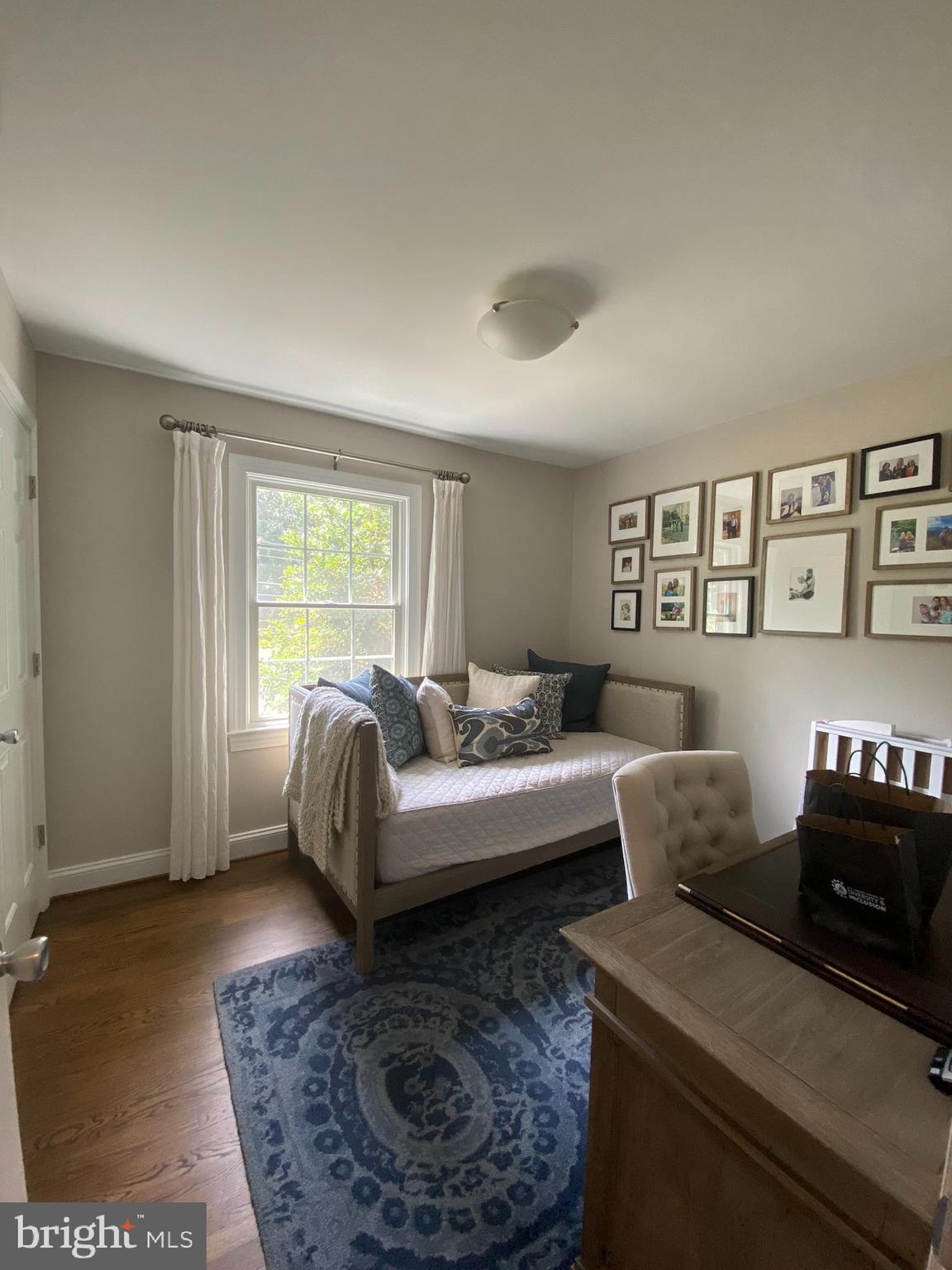 WAYNEWOOD - Residential Lease