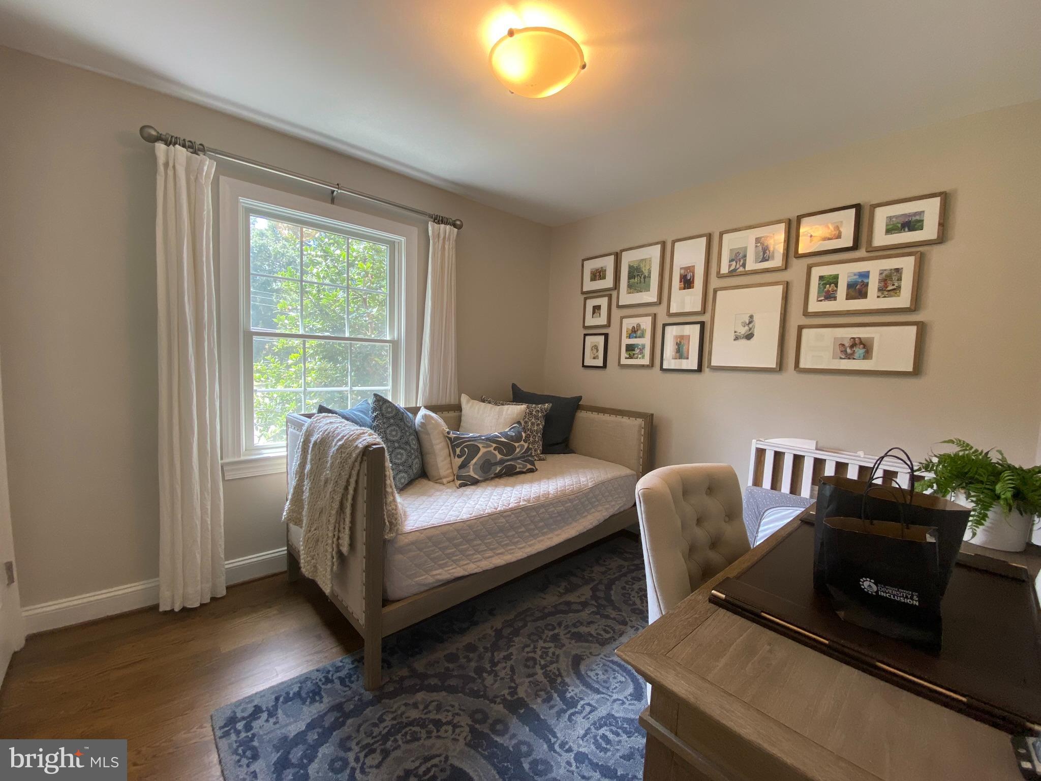 WAYNEWOOD - Residential Lease