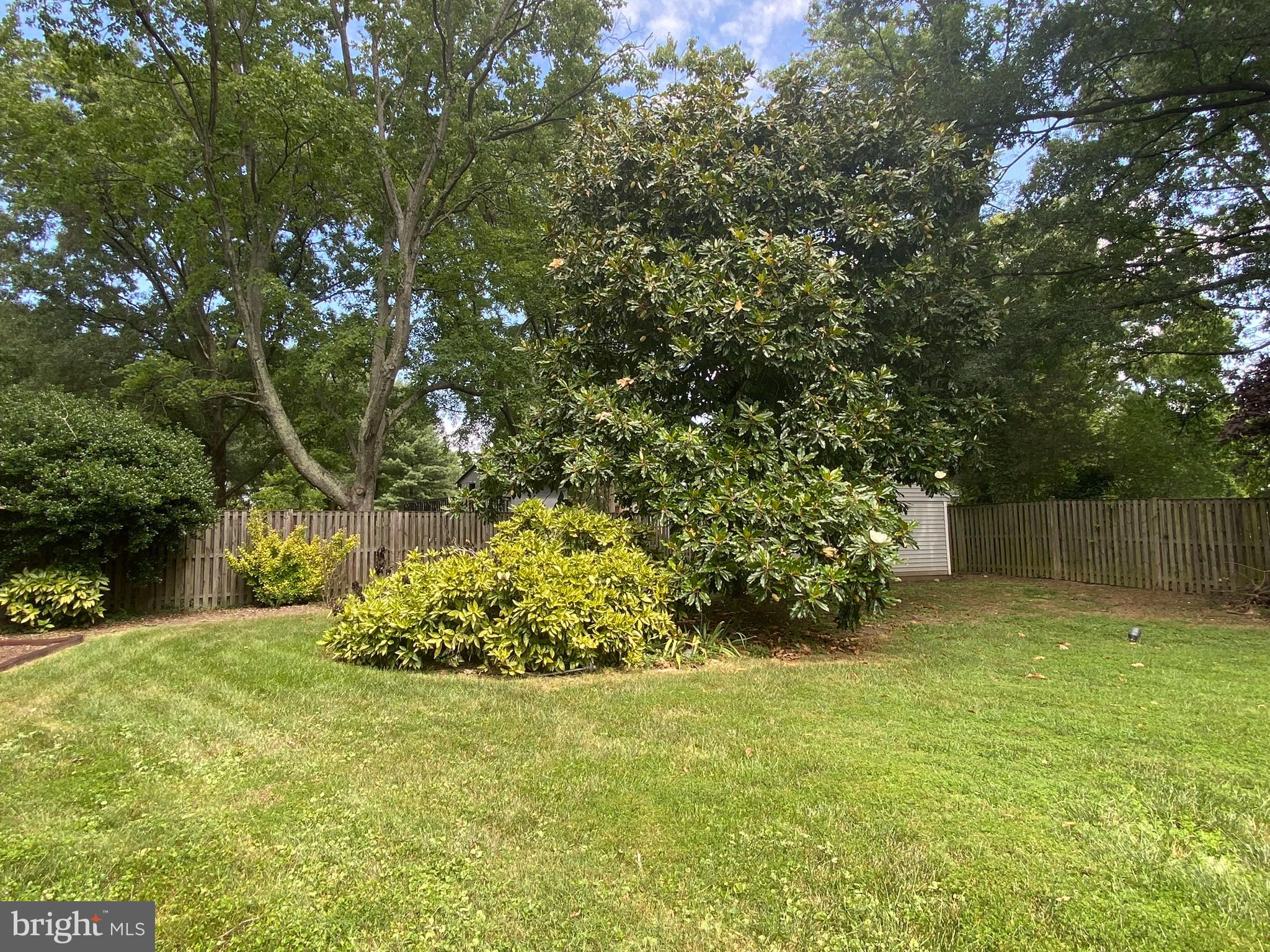 WAYNEWOOD - Residential Lease