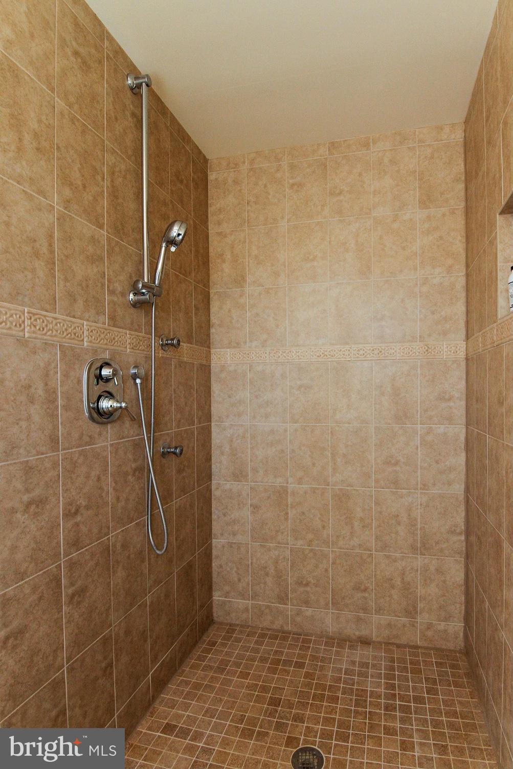 CEDAR CREST - Residential