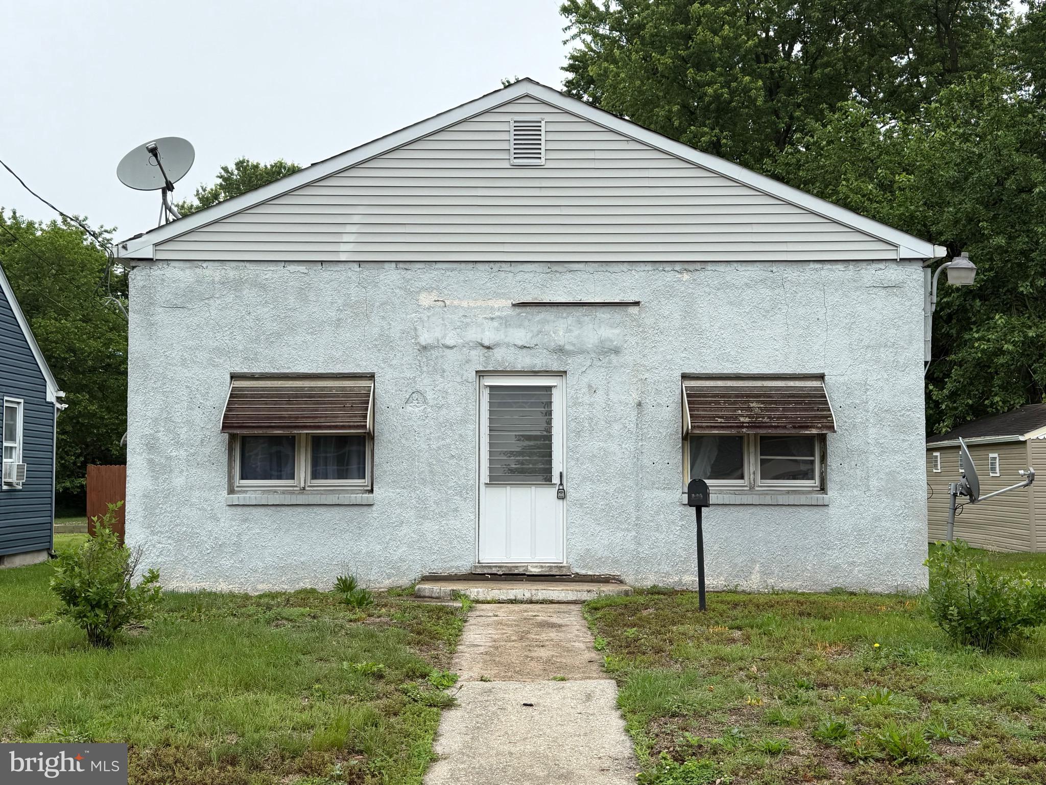 Photo 1 of 10 — 125 SIXTH AVENUE, CARNEYS POINT, NJ 08069