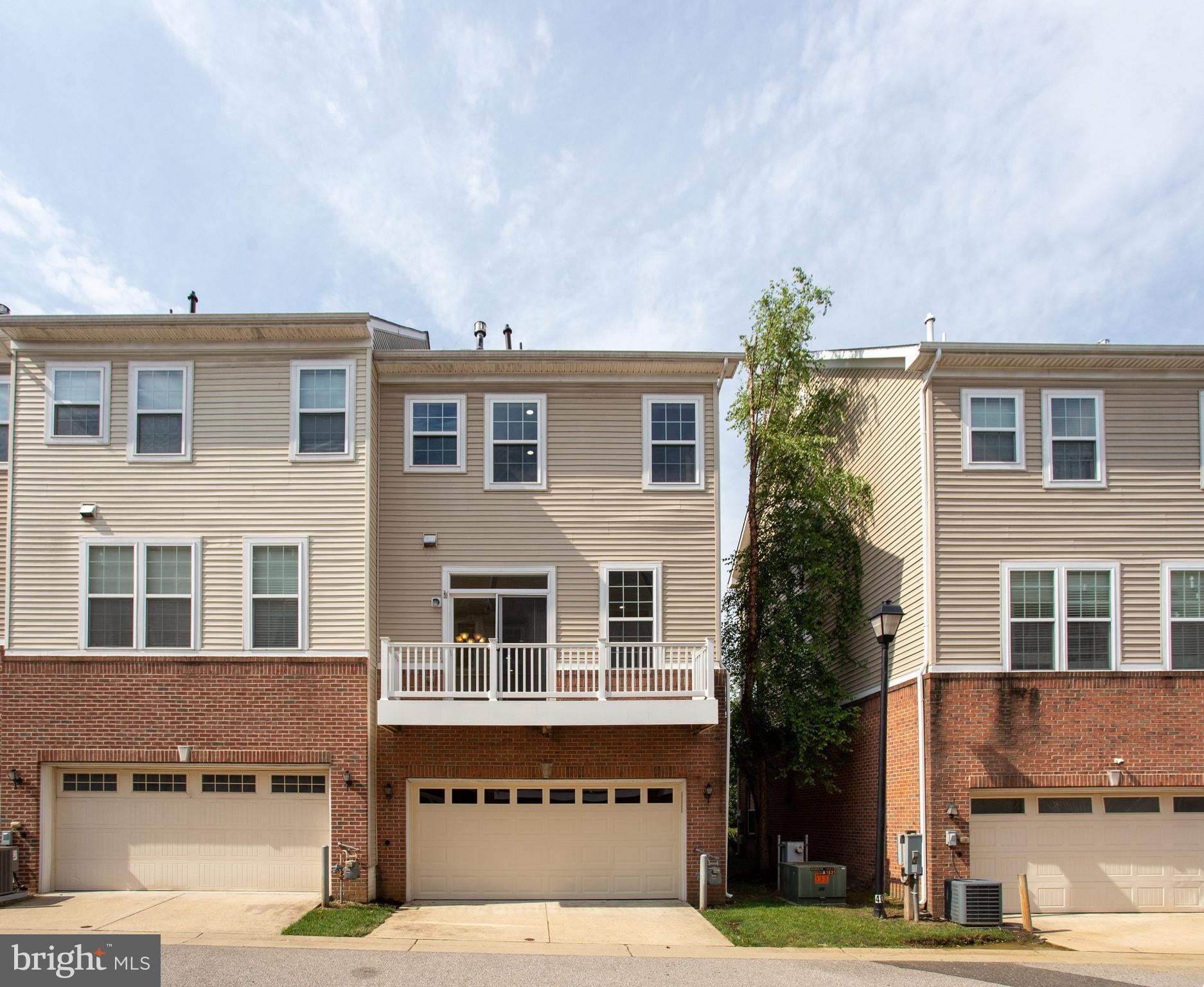 1709 FERNWOOD DRIVE