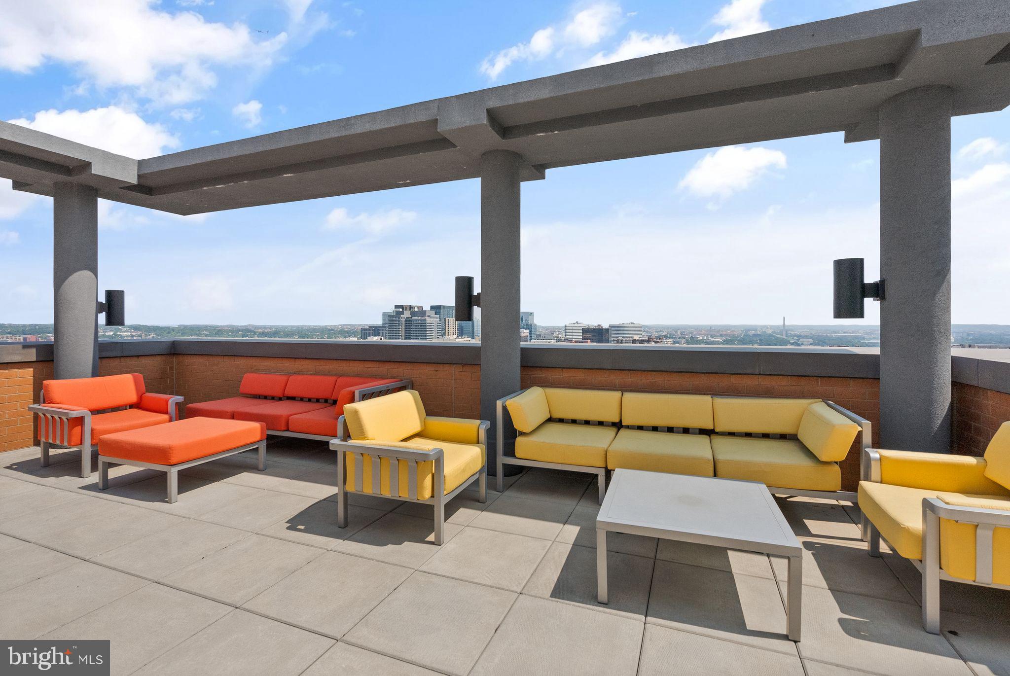 COURTHOUSE - Residential