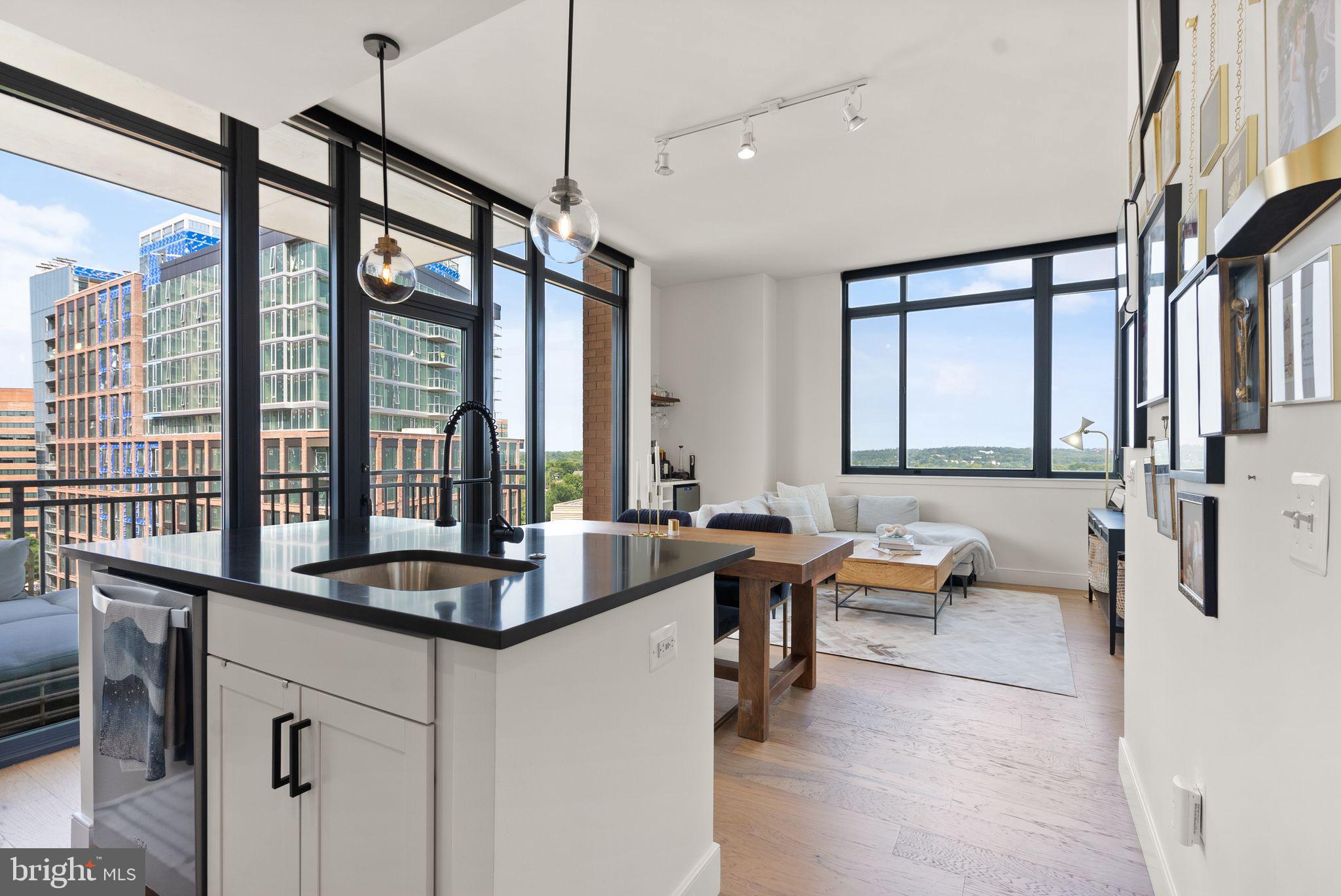 COURTHOUSE - Residential