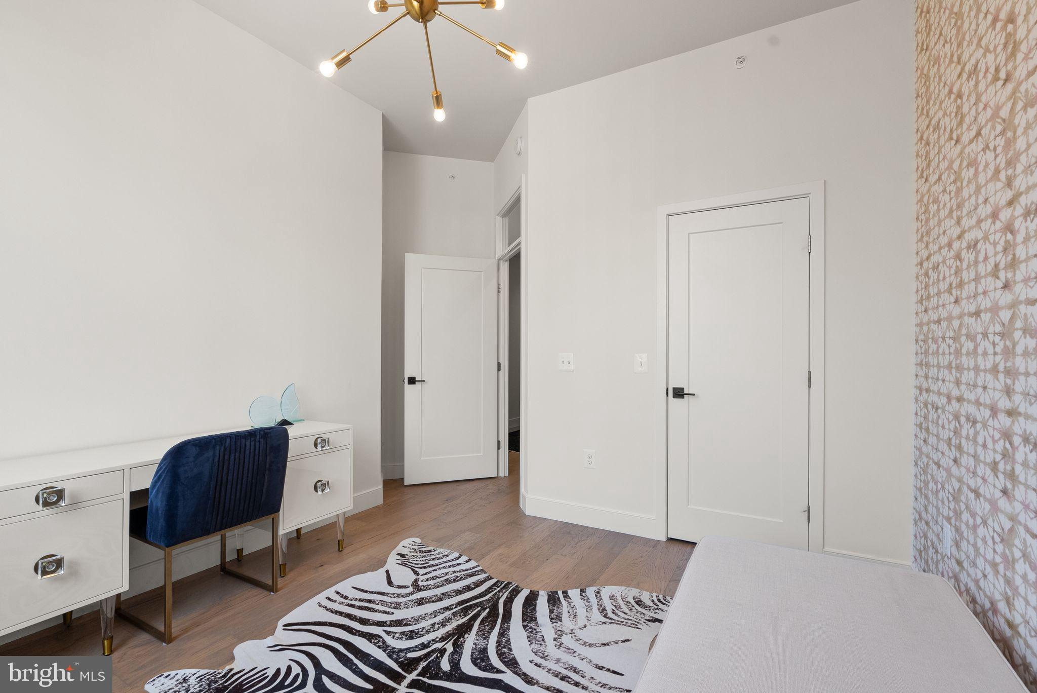 COURTHOUSE - Residential