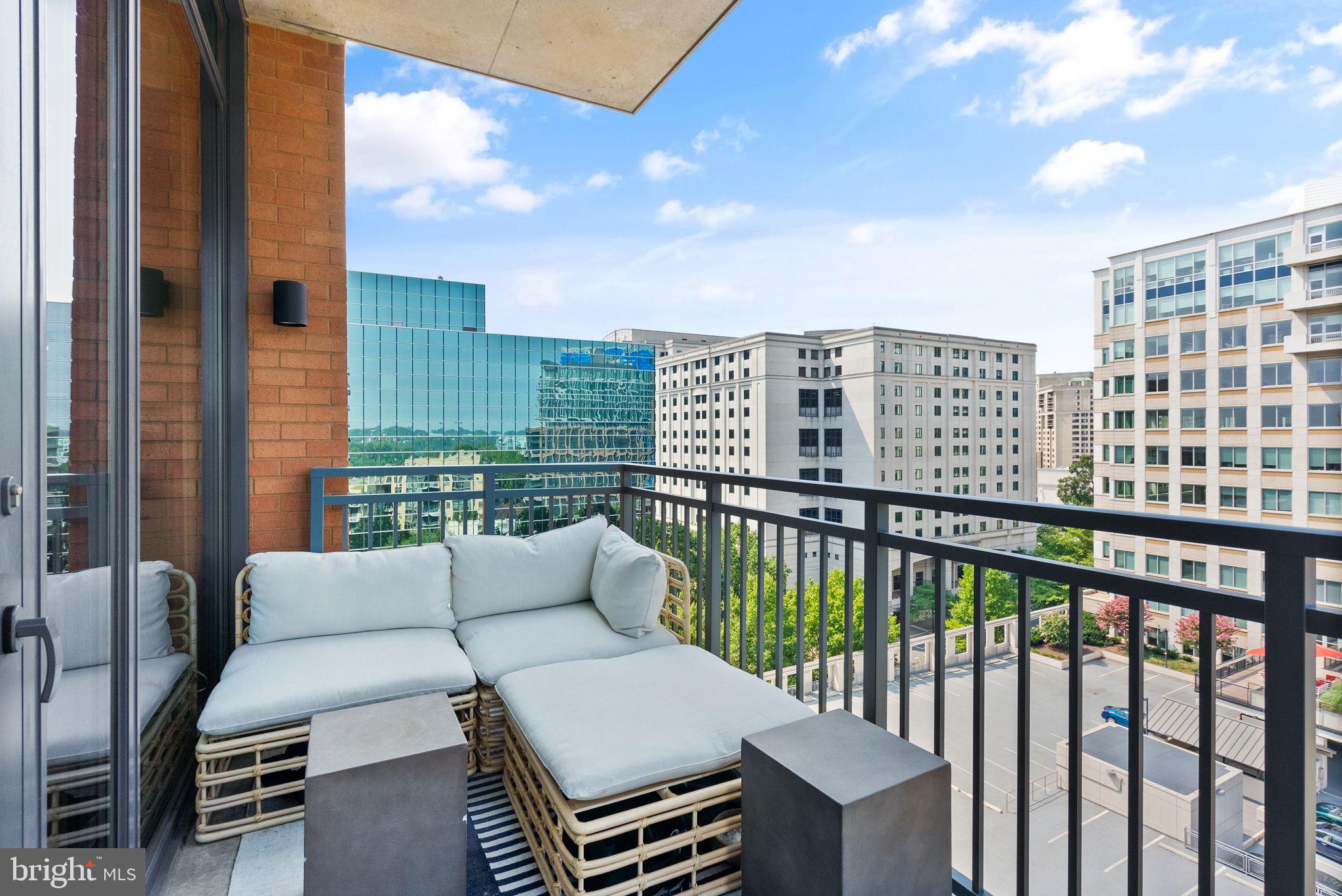 COURTHOUSE - Residential