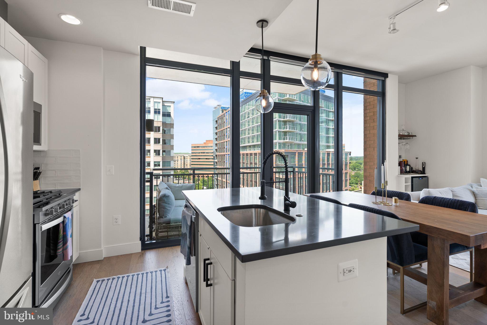 COURTHOUSE - Residential