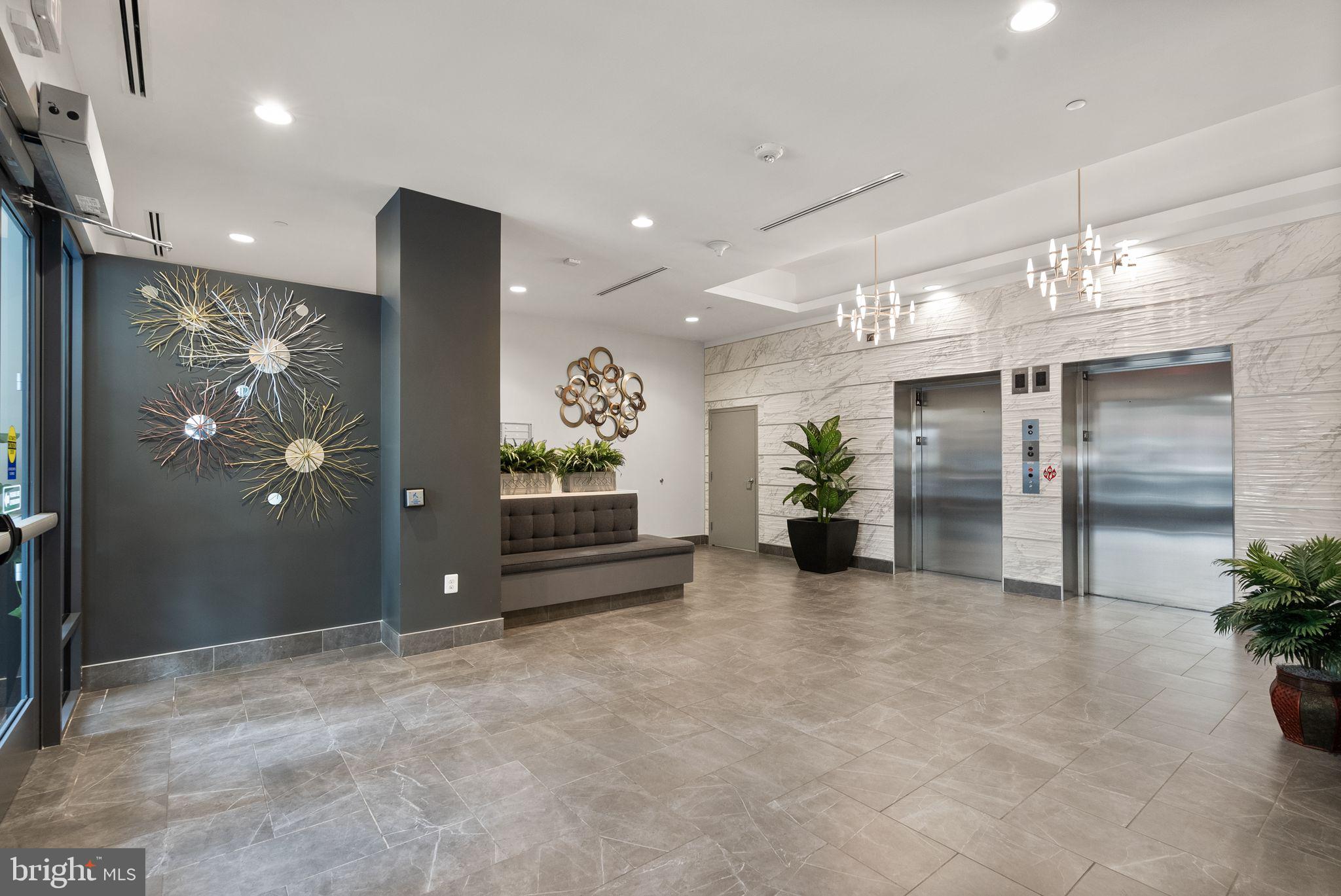 COURTHOUSE - Residential