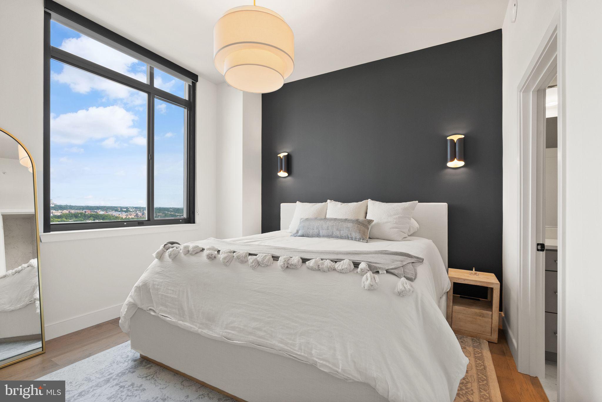 COURTHOUSE - Residential