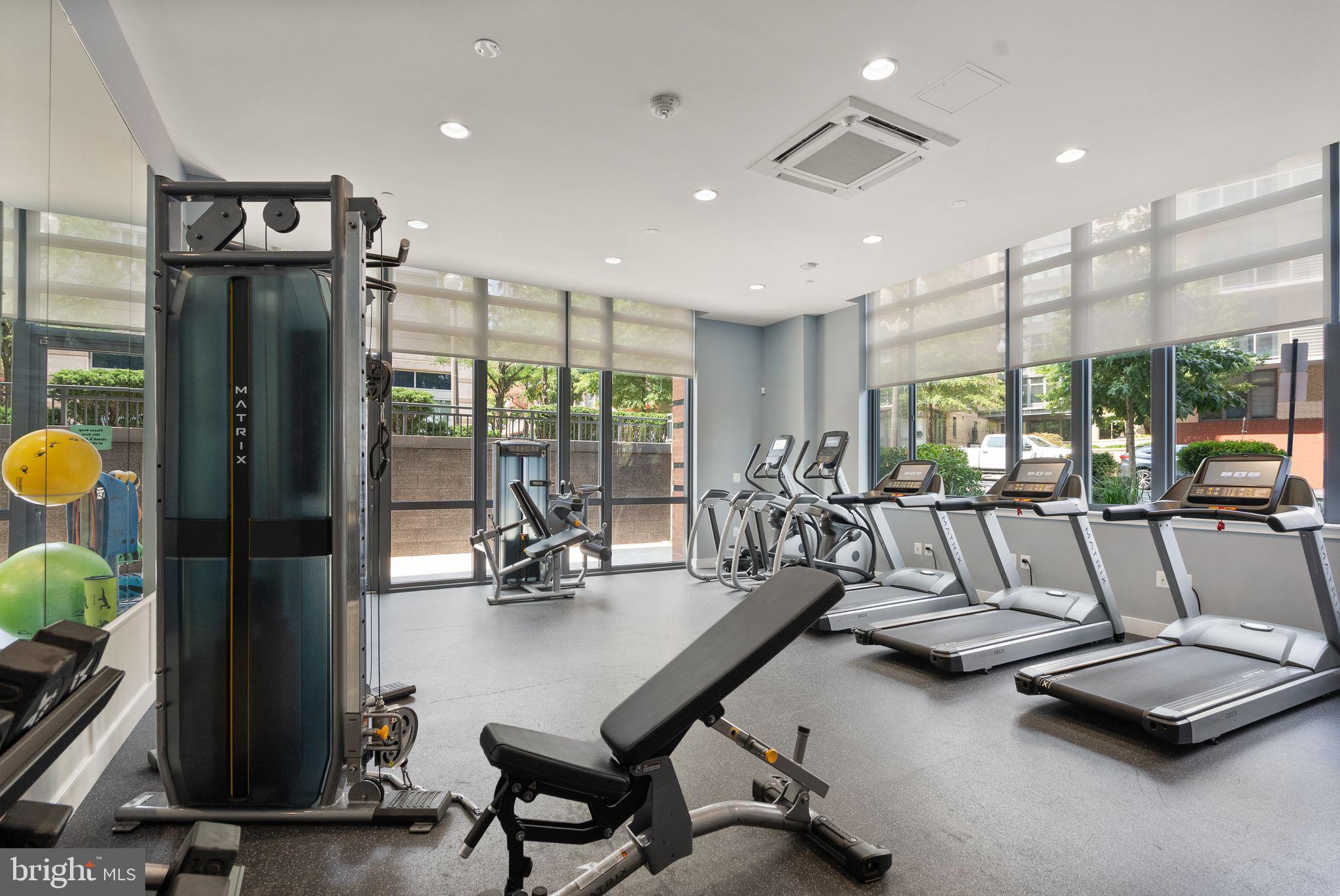 COURTHOUSE - Residential