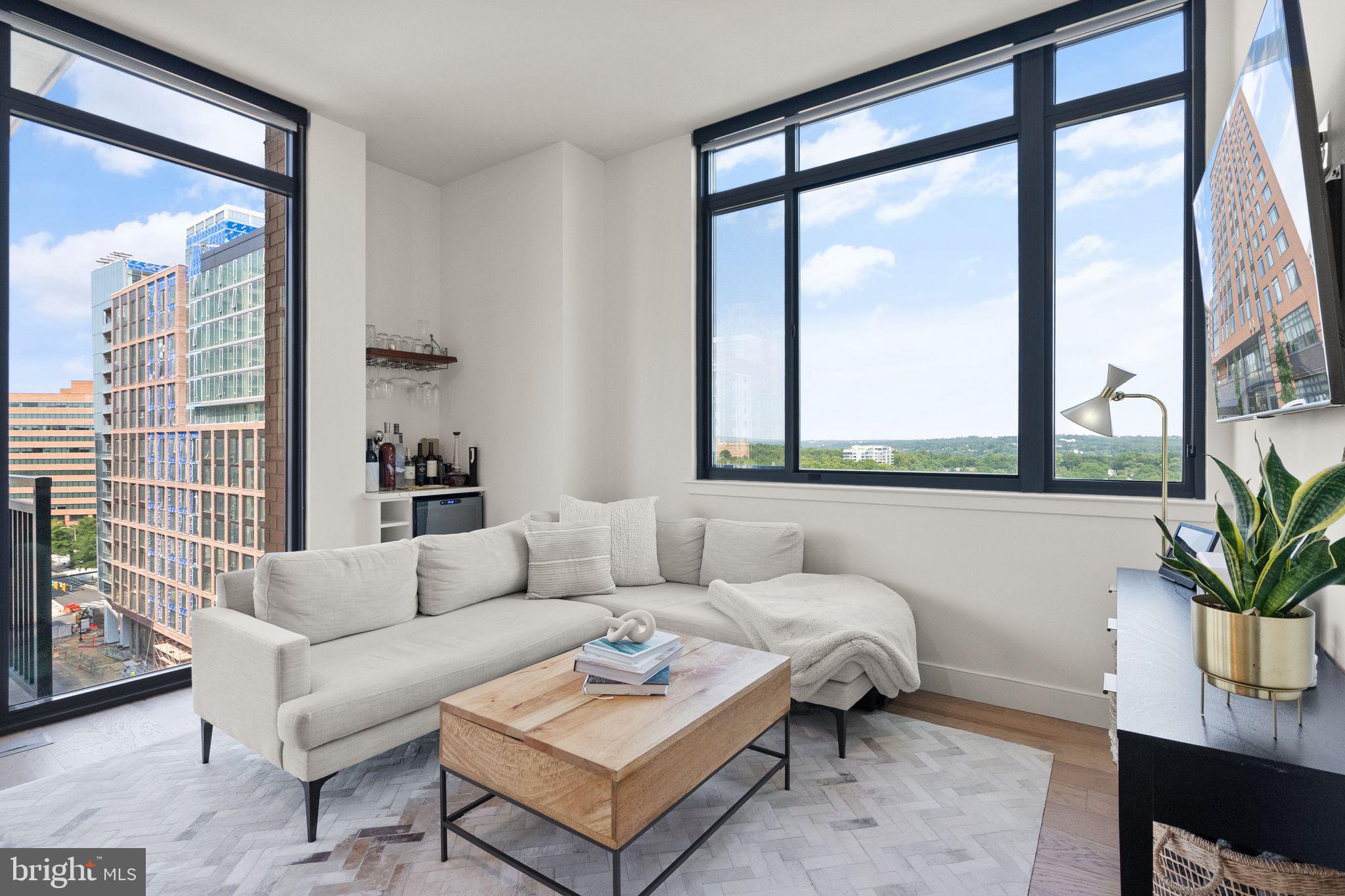 COURTHOUSE - Residential