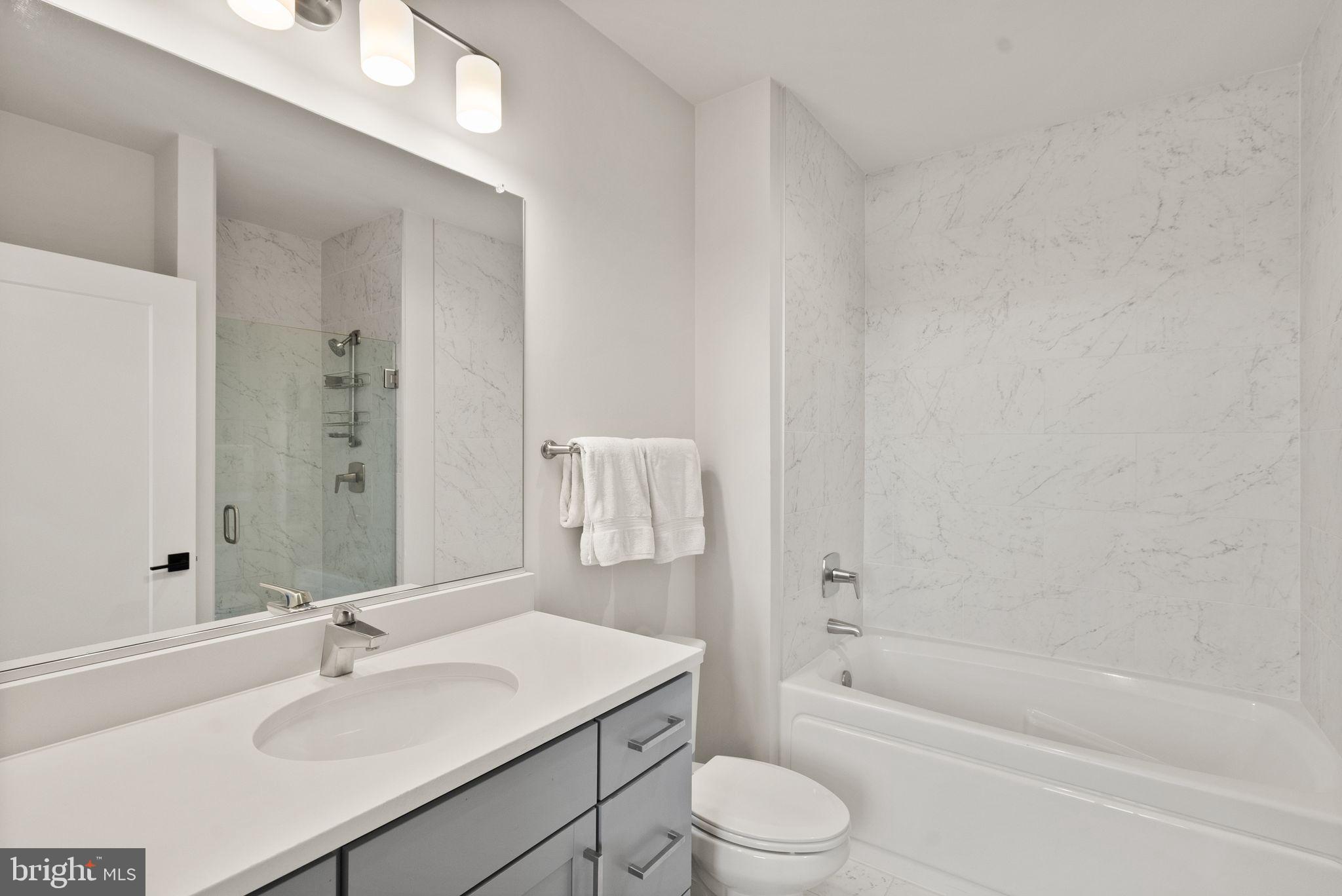 COURTHOUSE - Residential