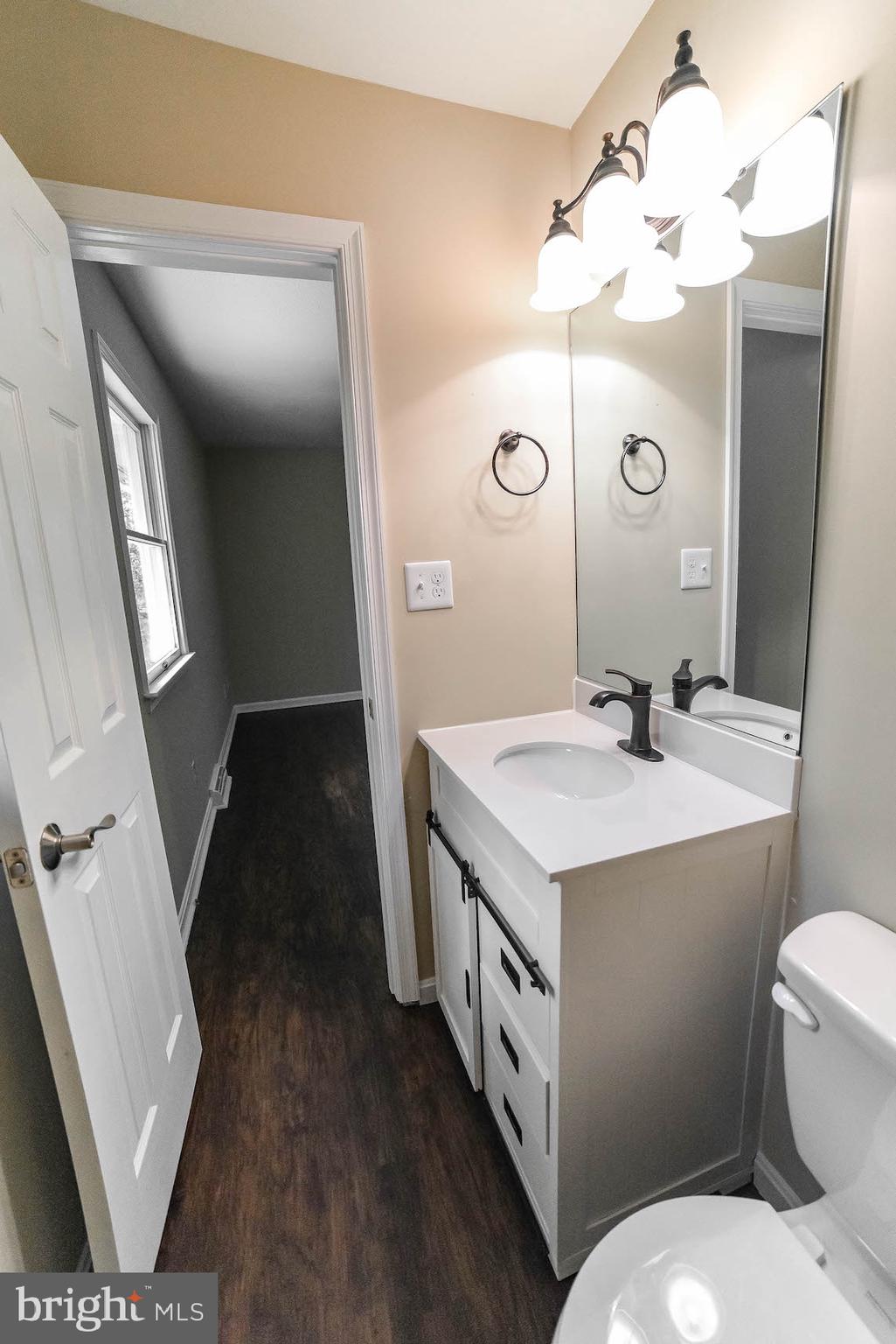 CEDAR COVE - Residential