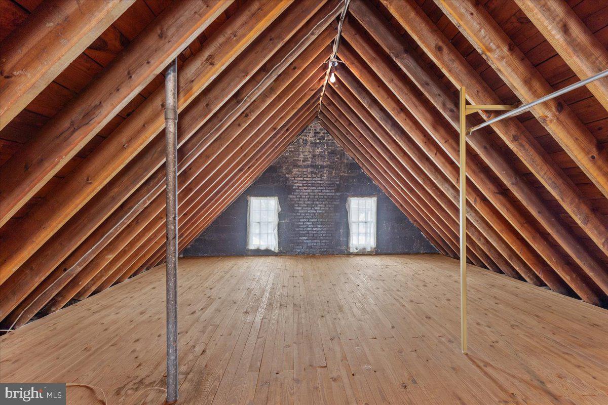 AURORA HILLS - Residential