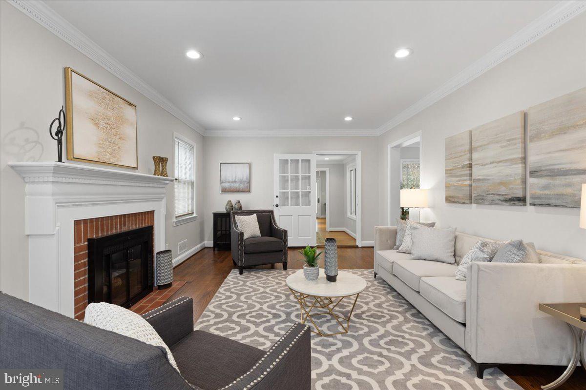 AURORA HILLS - Residential