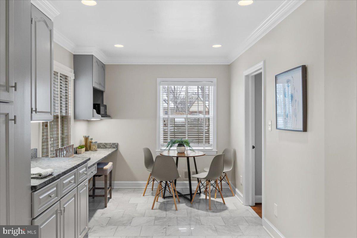 AURORA HILLS - Residential