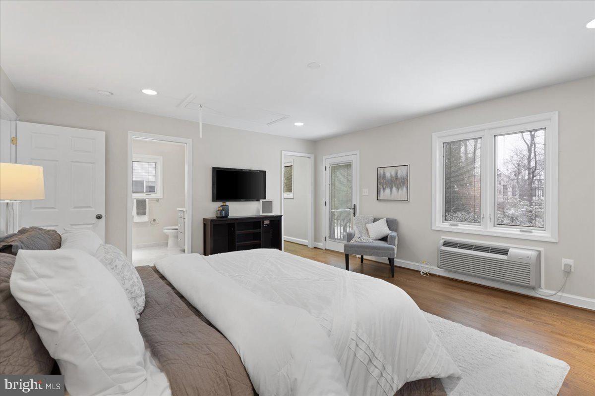 AURORA HILLS - Residential