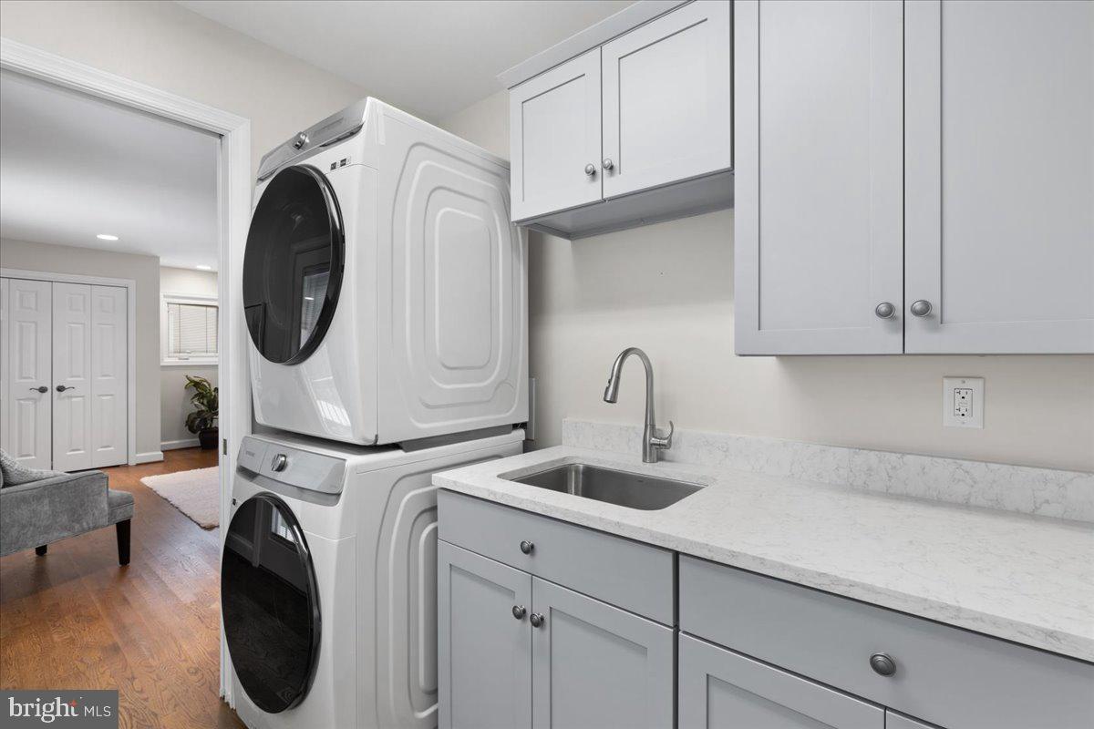 AURORA HILLS - Residential